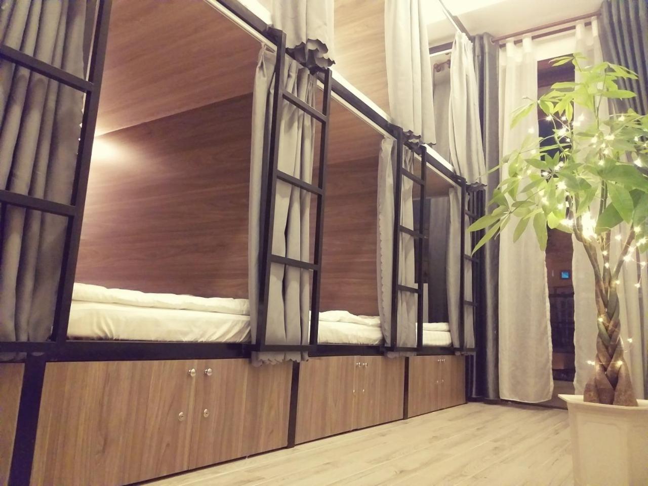 Family Room with Balcony photo 1