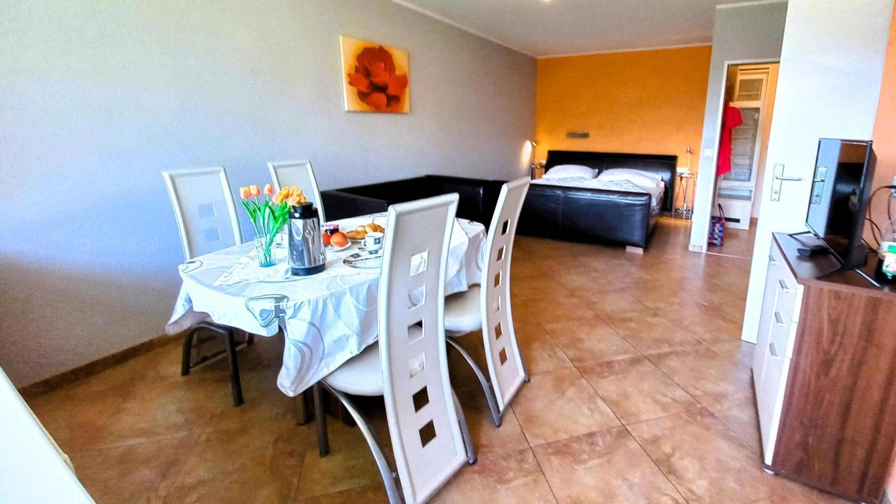 Two-Bedroom Apartment with Balcony photo 1