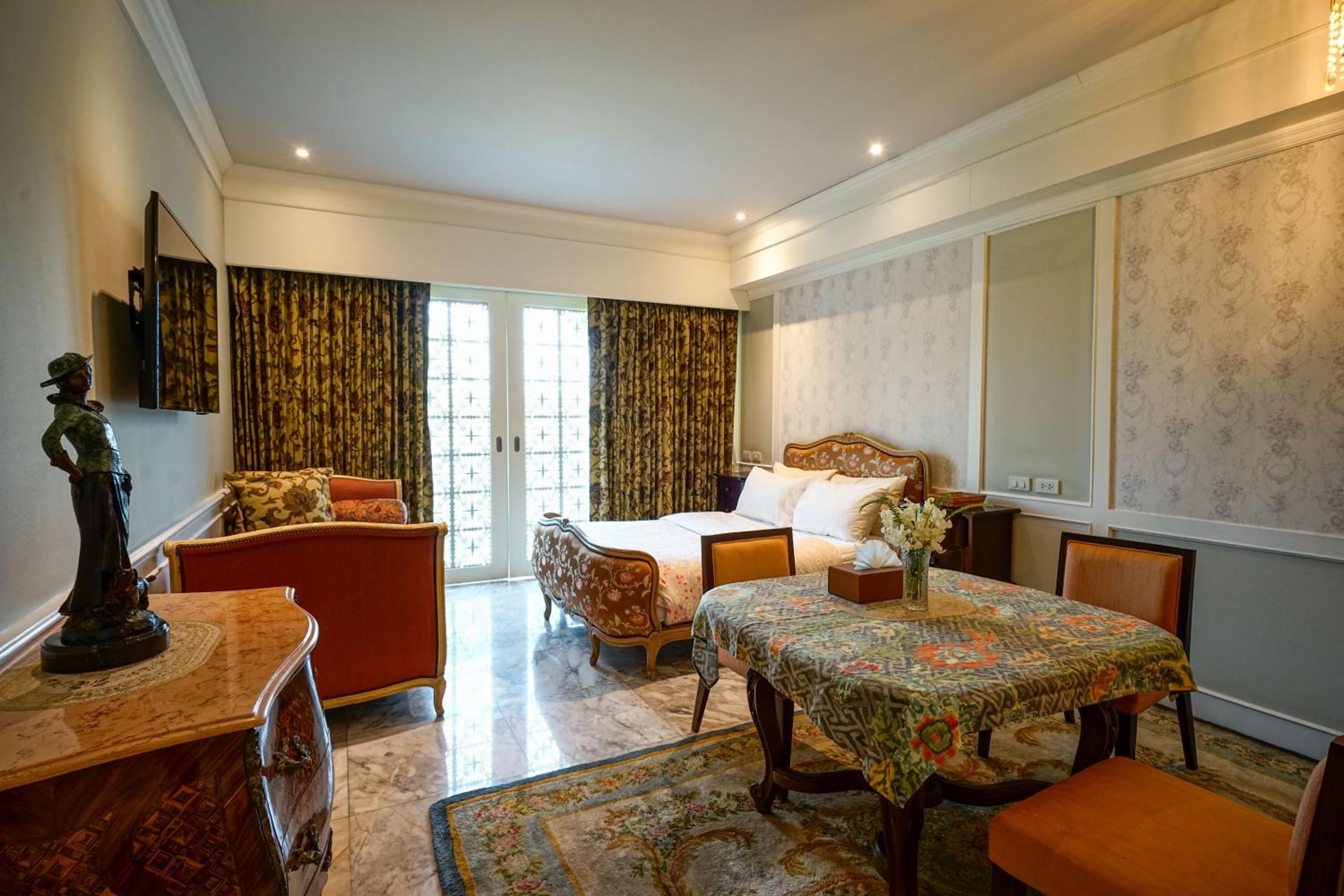 Junior Suite - Photo 13