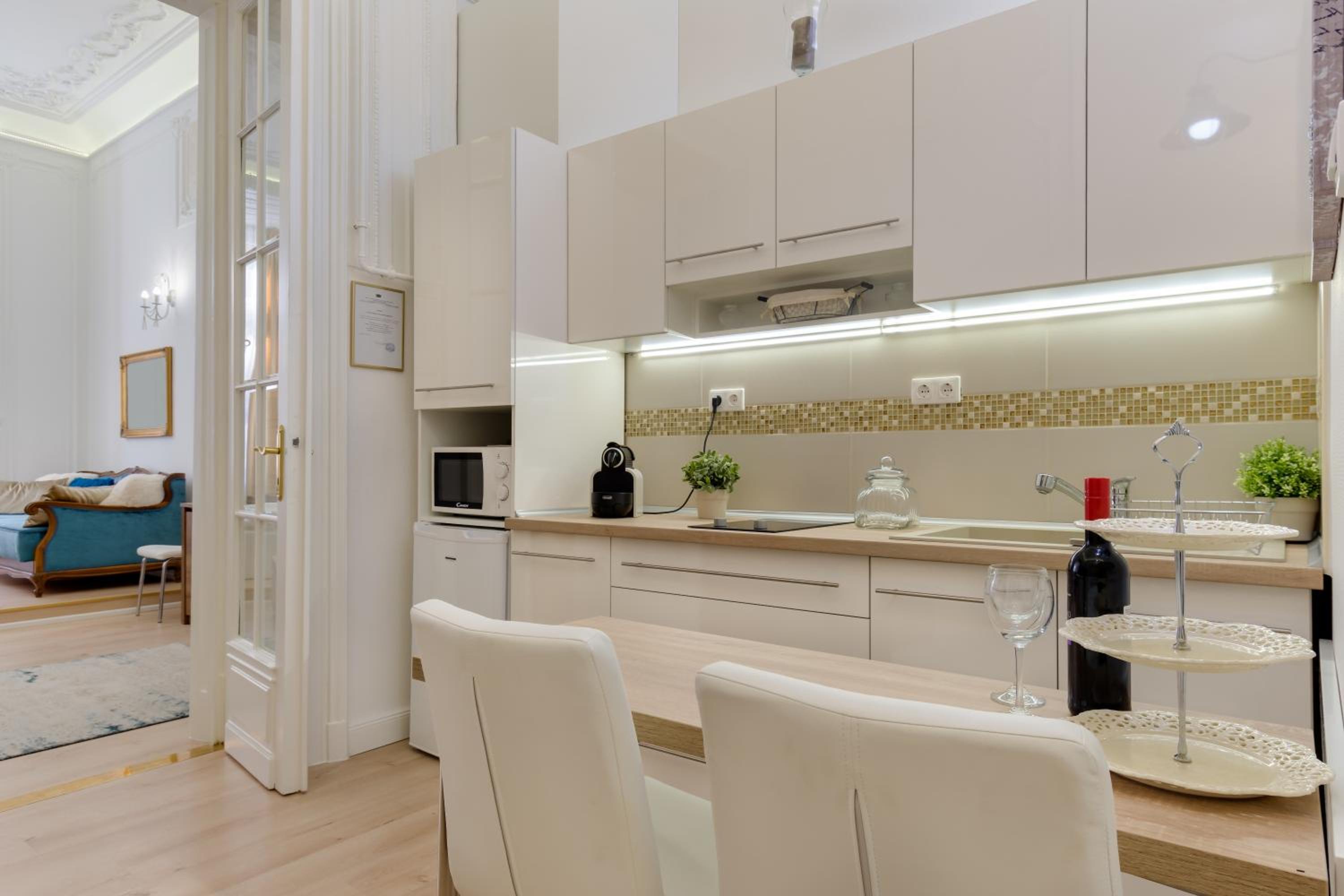 Apartment - Photo 3