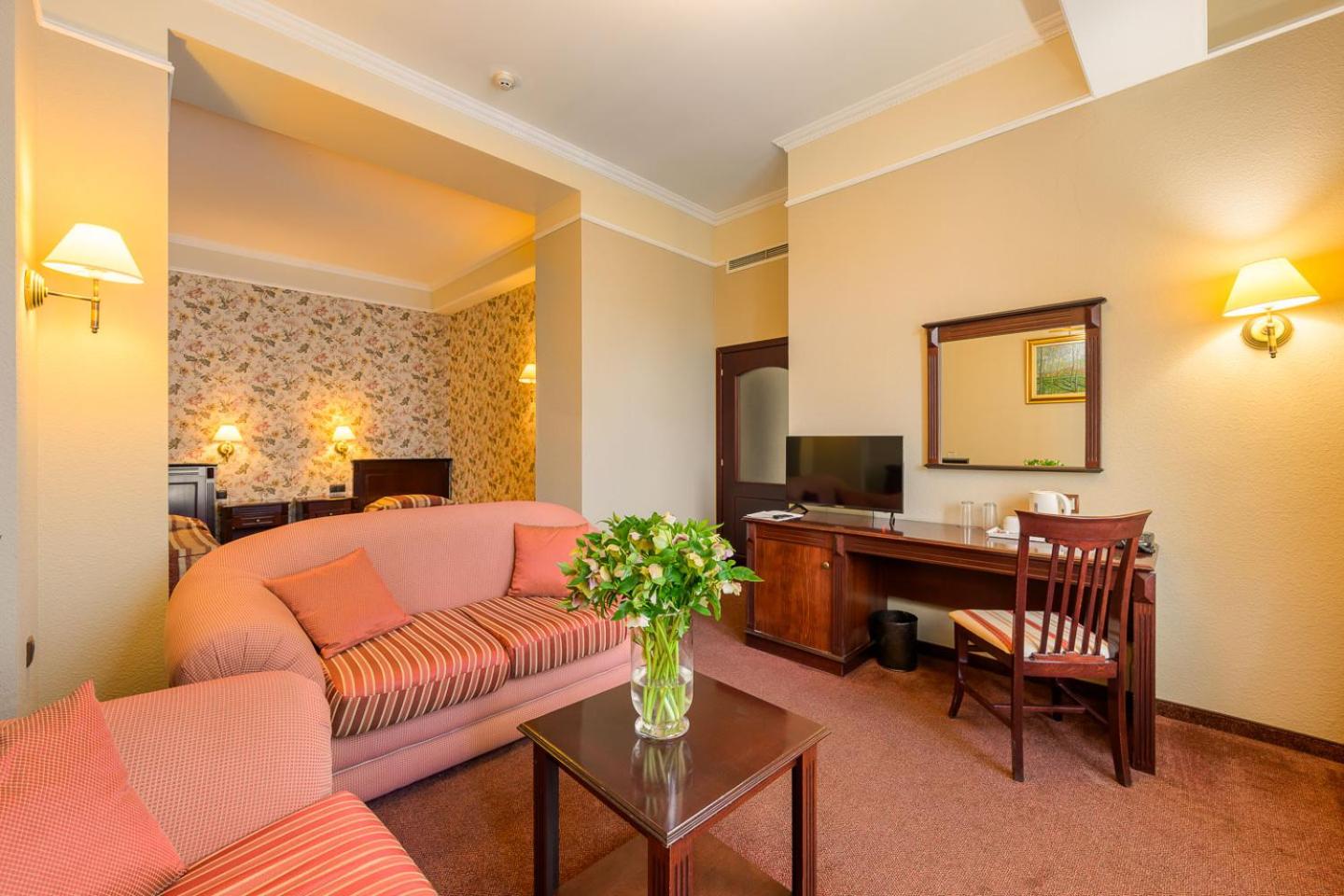 Standard Twin Room - Photo 2