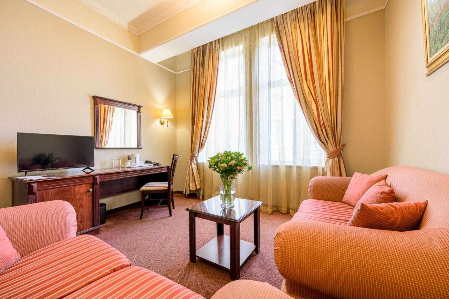 Standard Twin Room - Photo 3