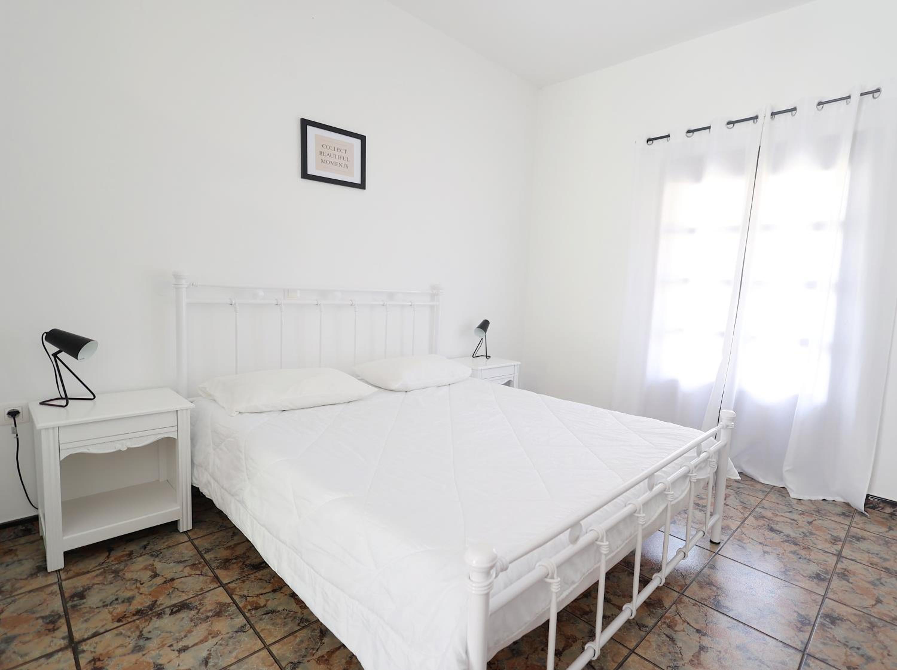 Studio (2 Adults)