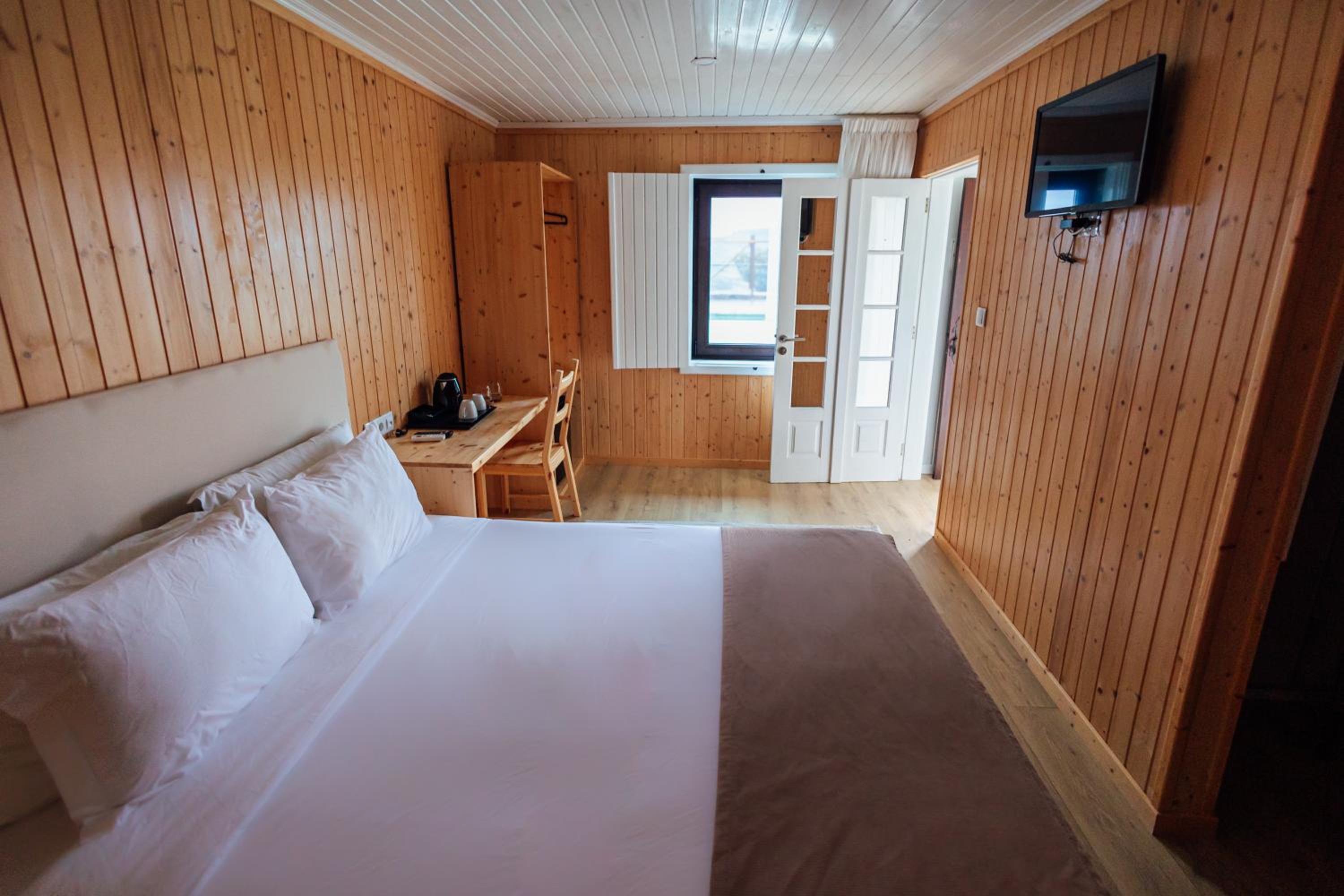 Double Room with Pool View
