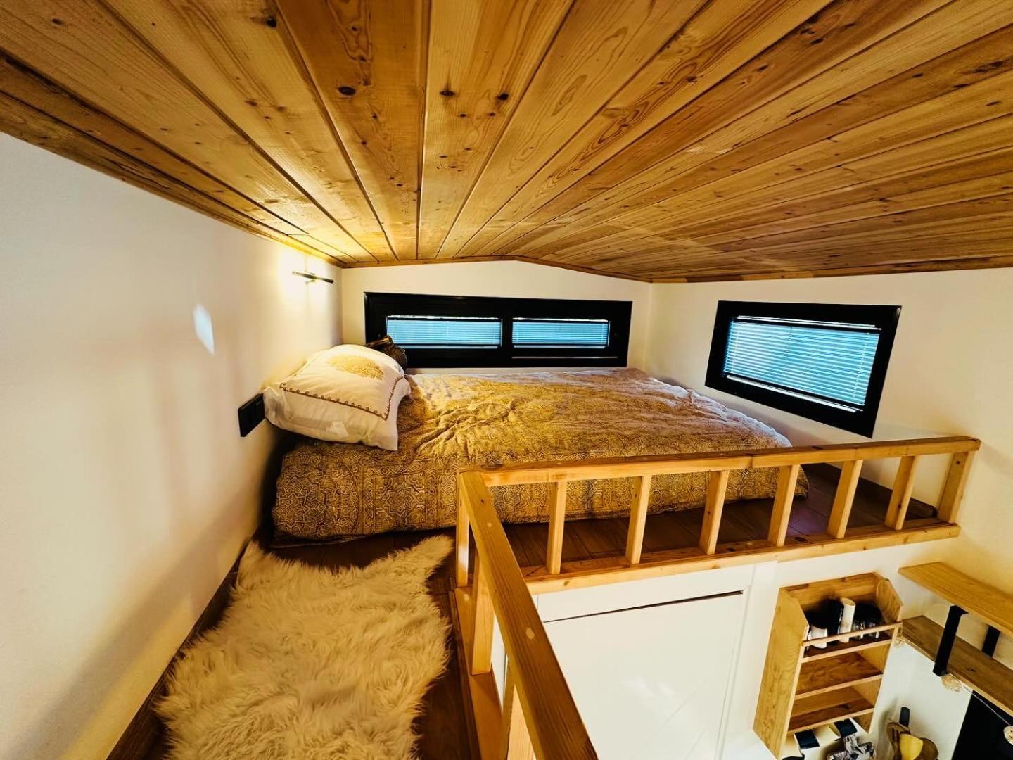 Mobile Home photo 2