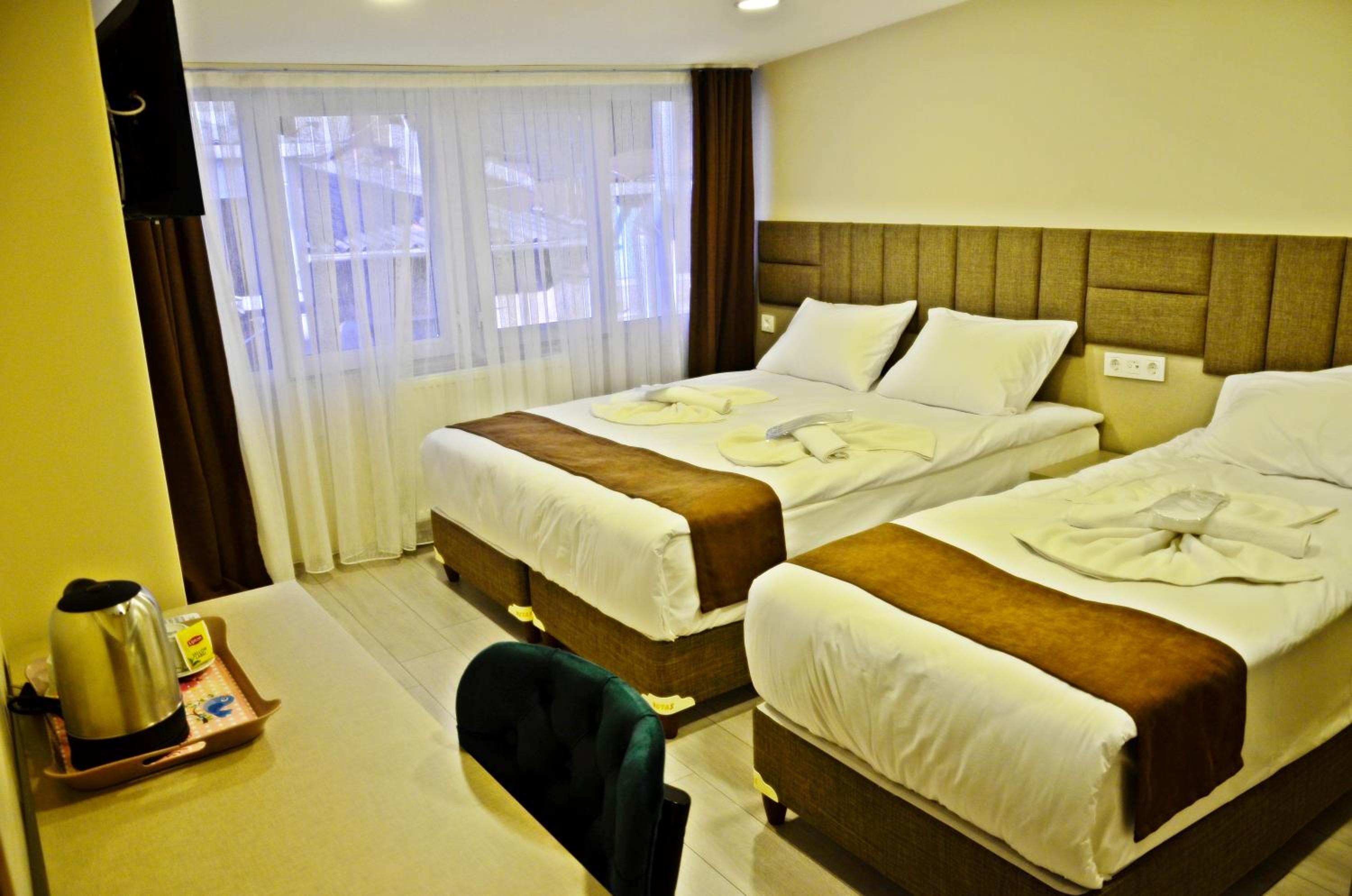 Quadruple Room photo 2