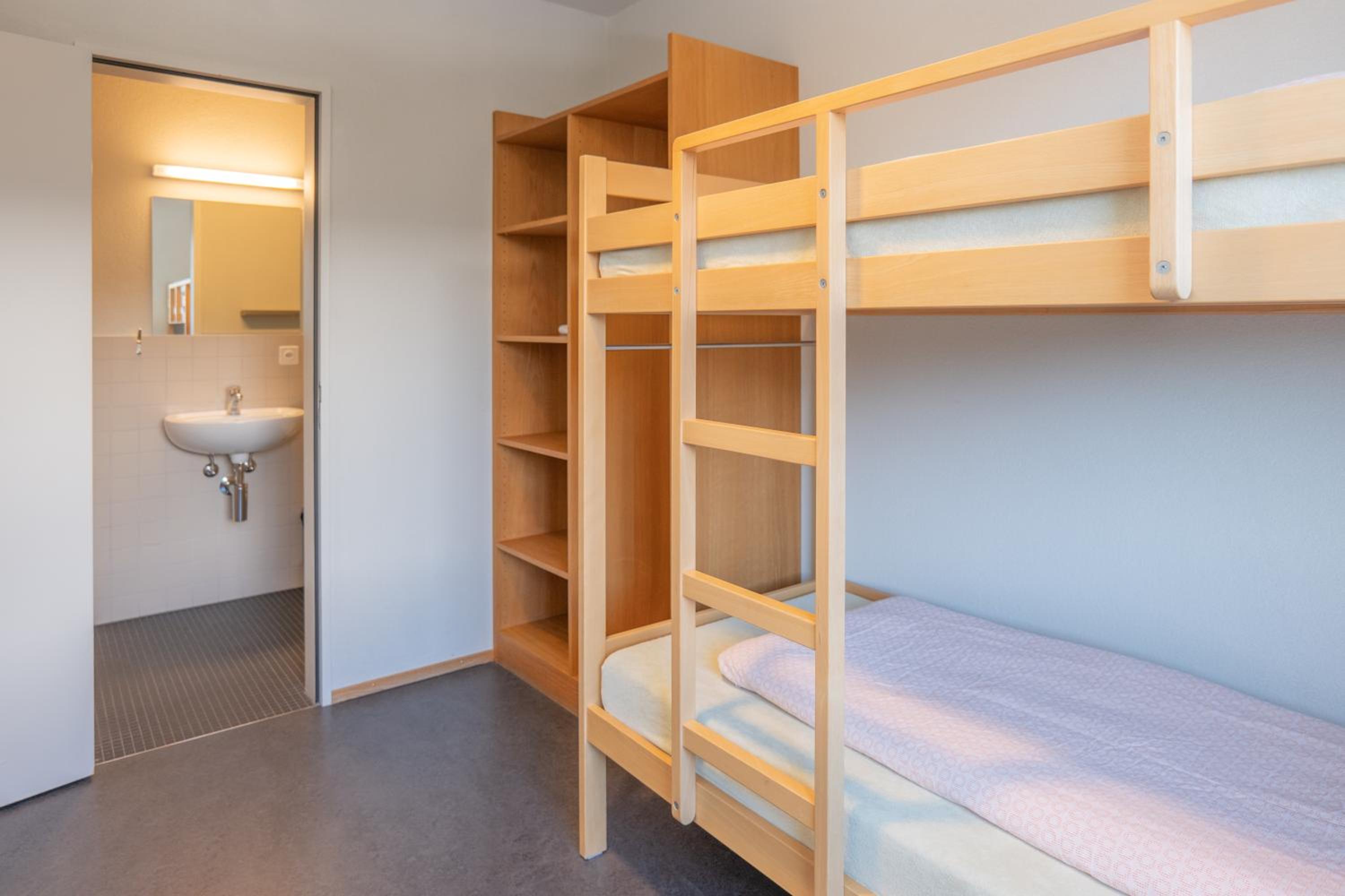 Twin Room with Bathroom photo 1