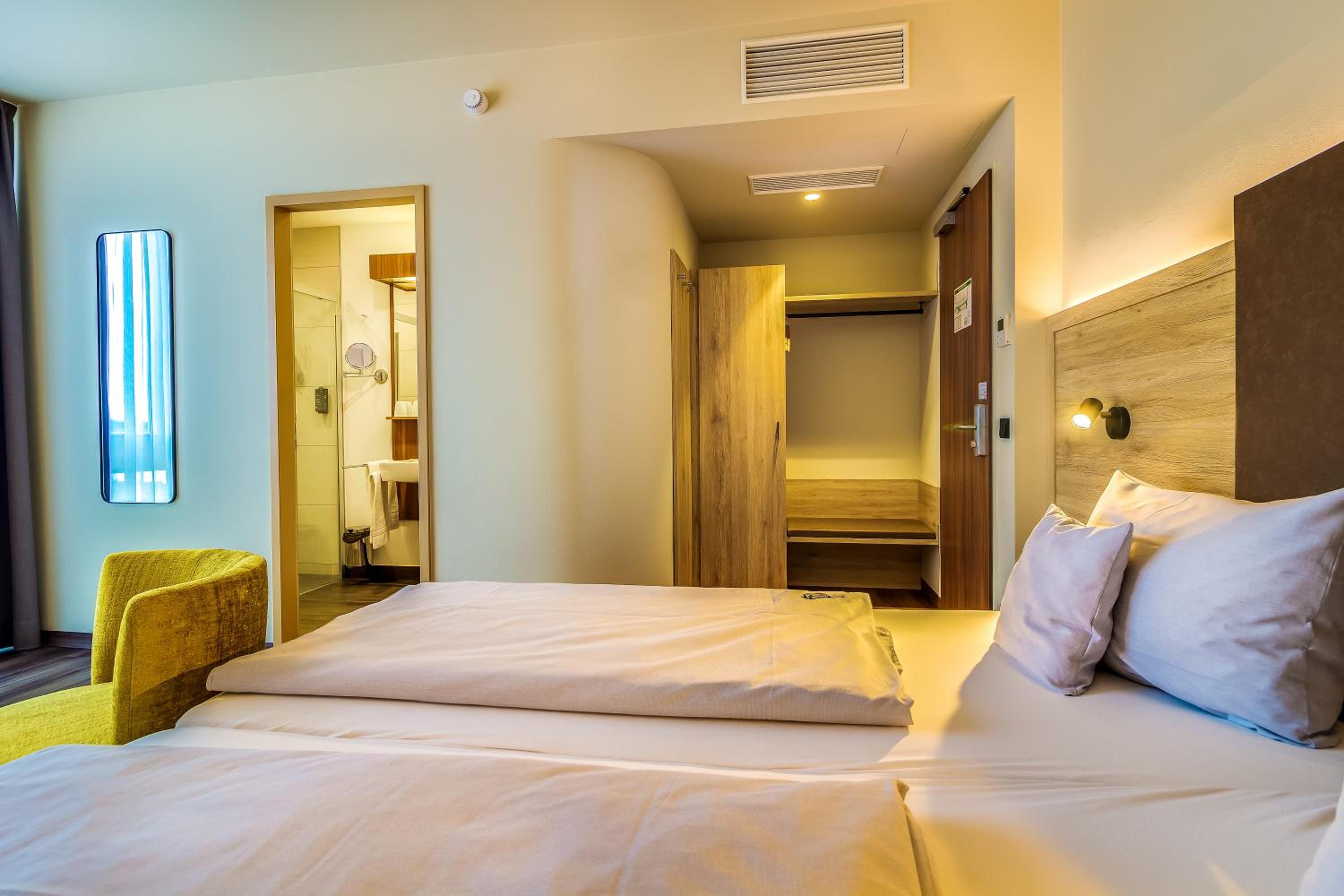 Deluxe Double Room photo 2