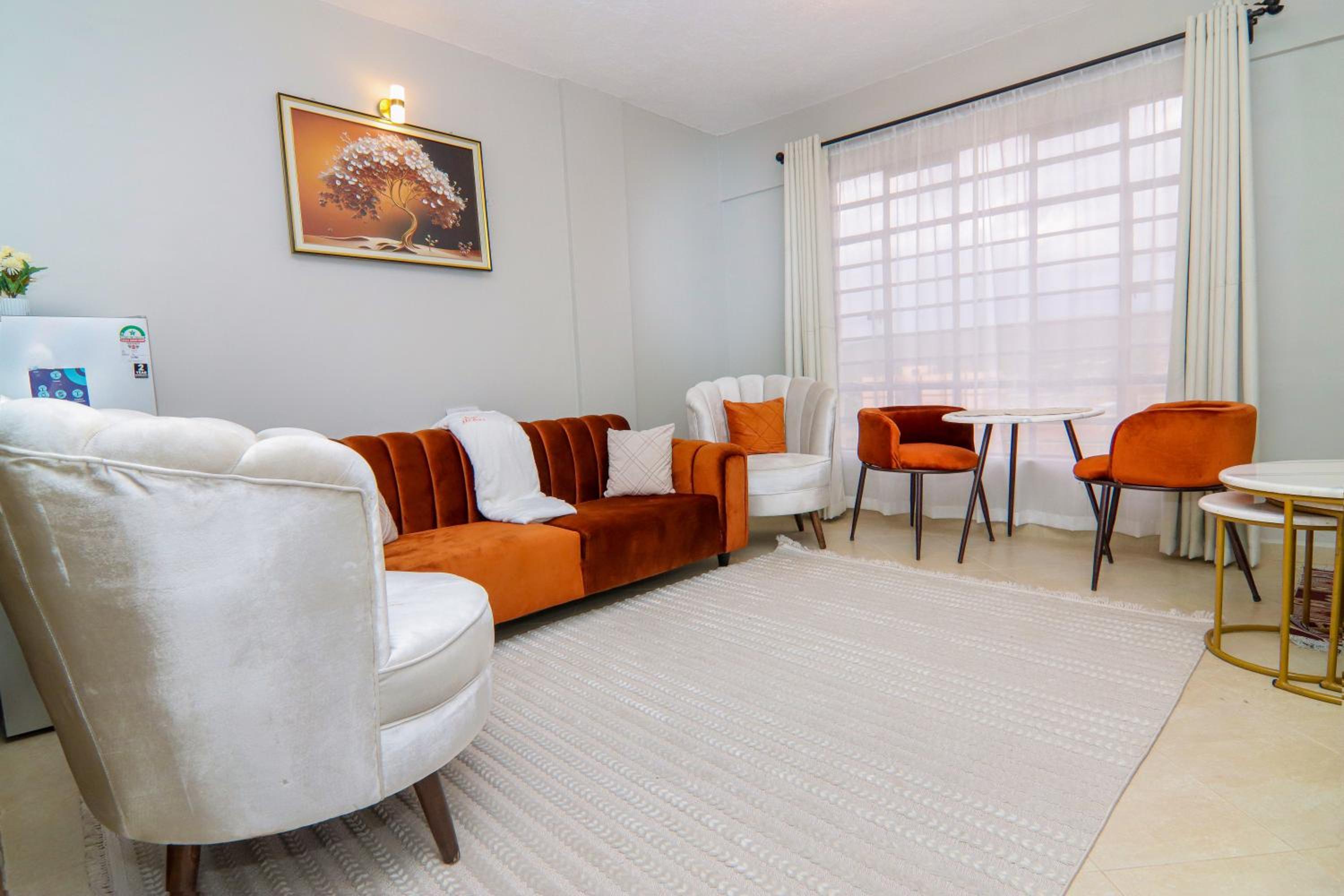 One-Bedroom Apartment photo 2