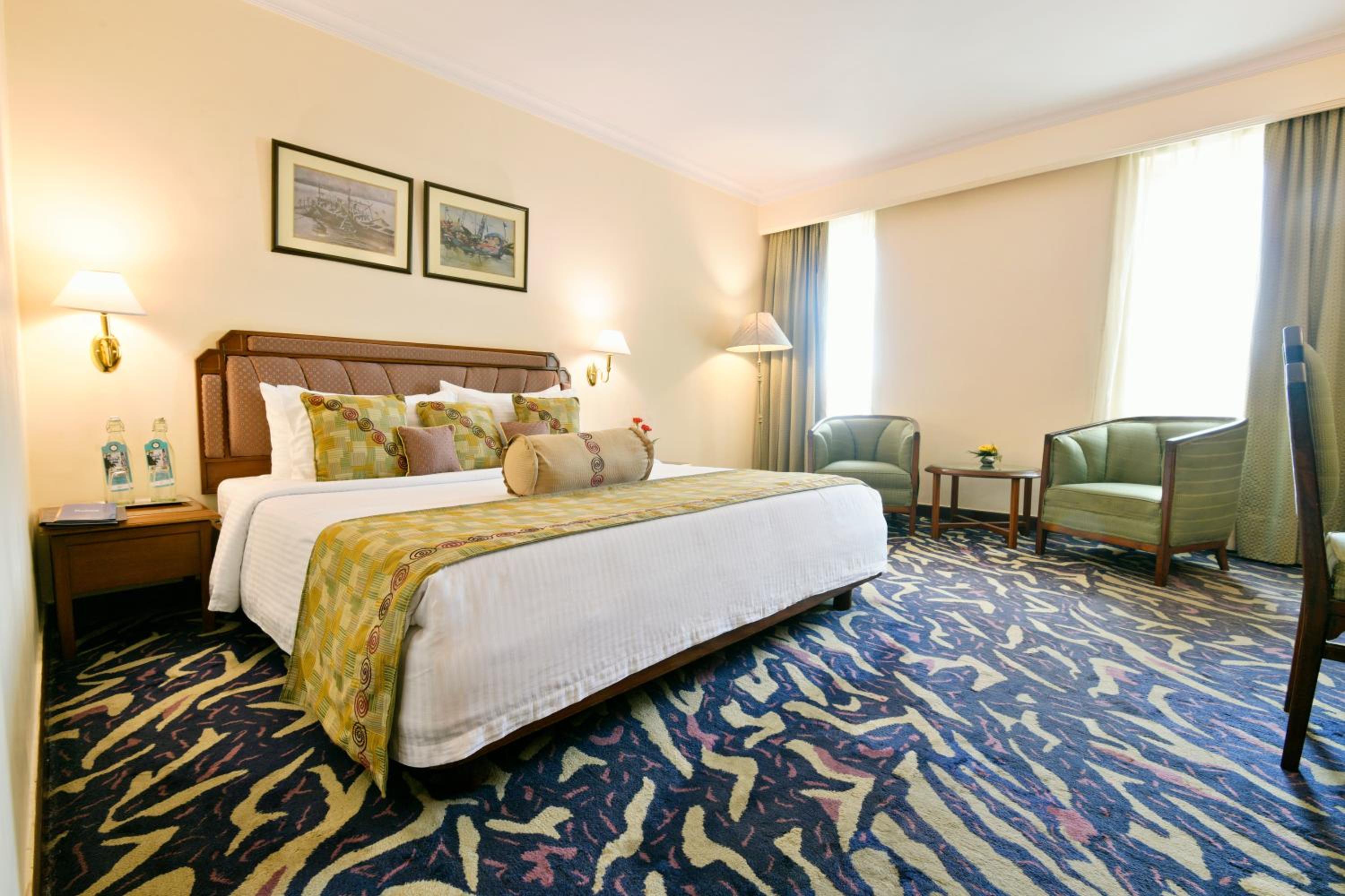 Suite - Photo 3