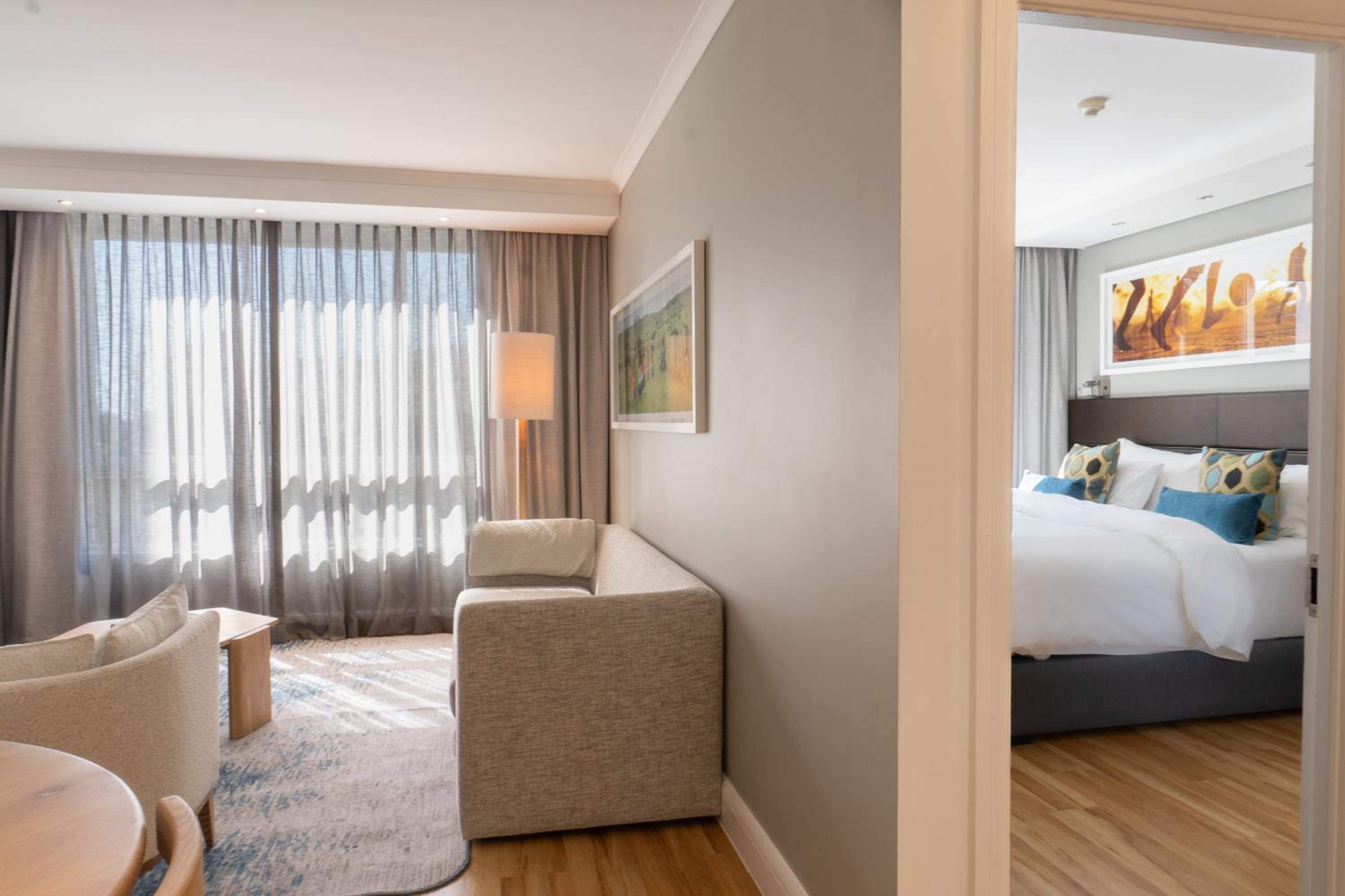 One-Bedroom Apartment - Photo 3