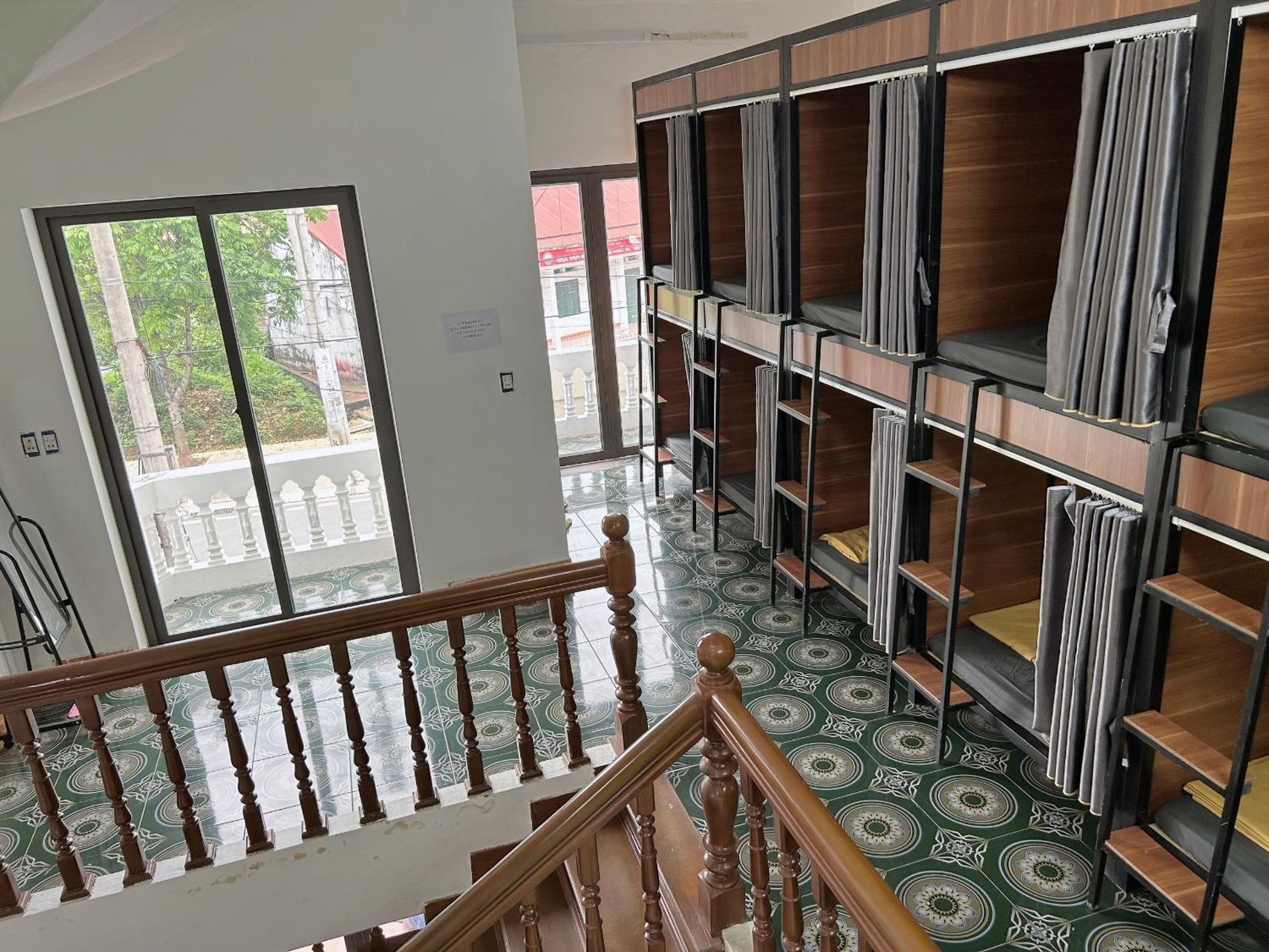 Mixed Dormitory Room photo 3