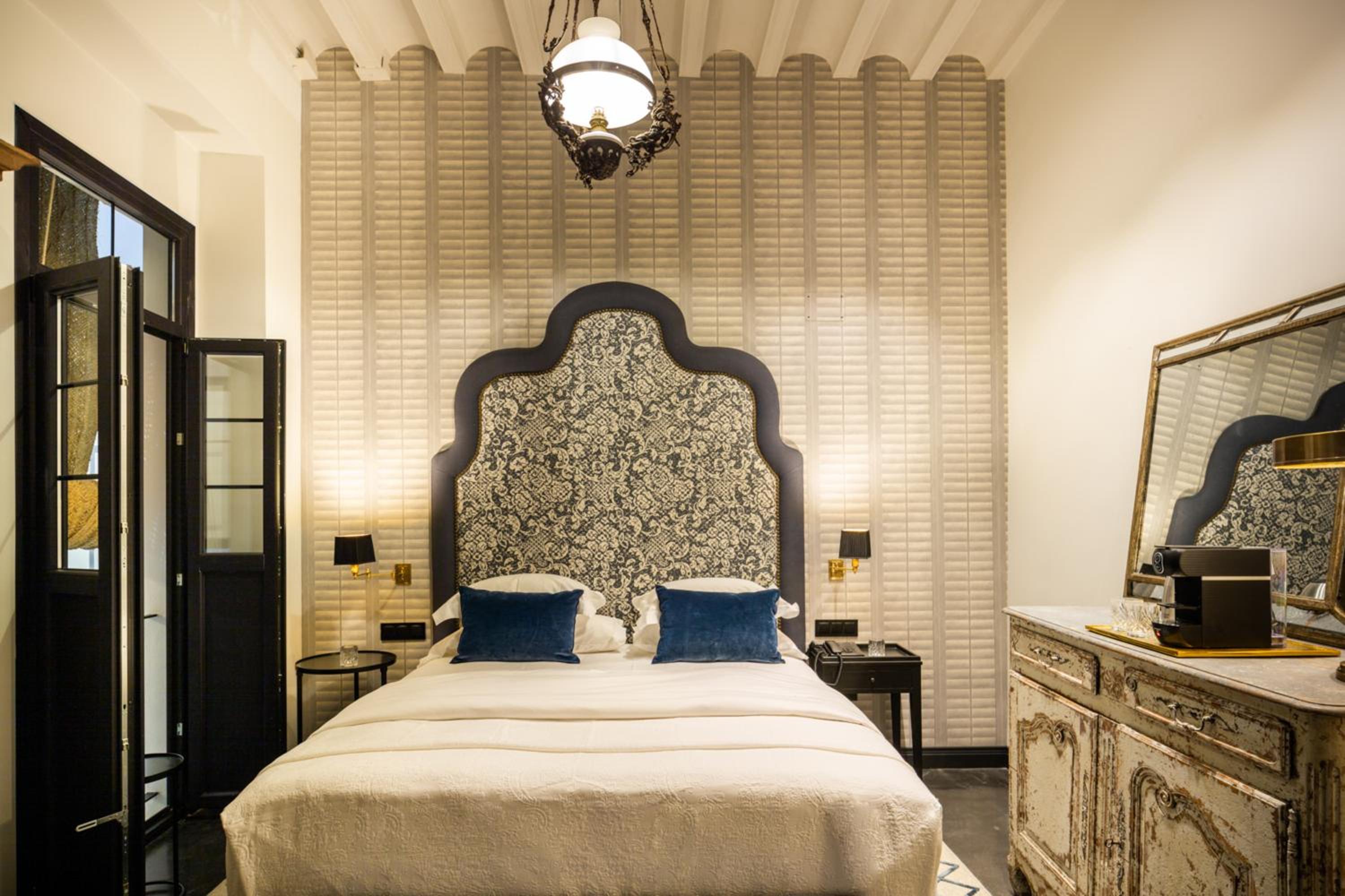 Superior Double Room - Photo 8