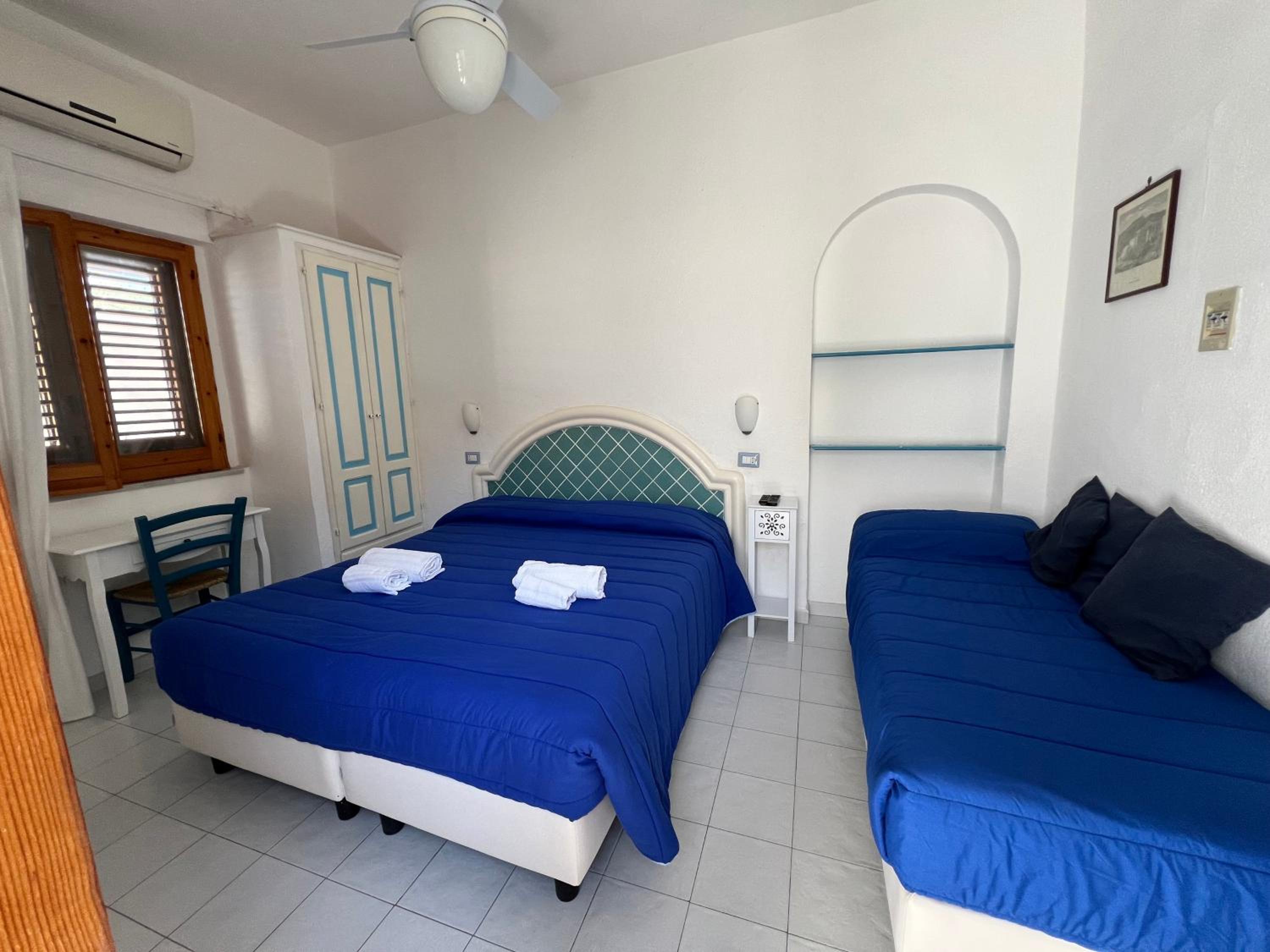 Triple Room photo 2