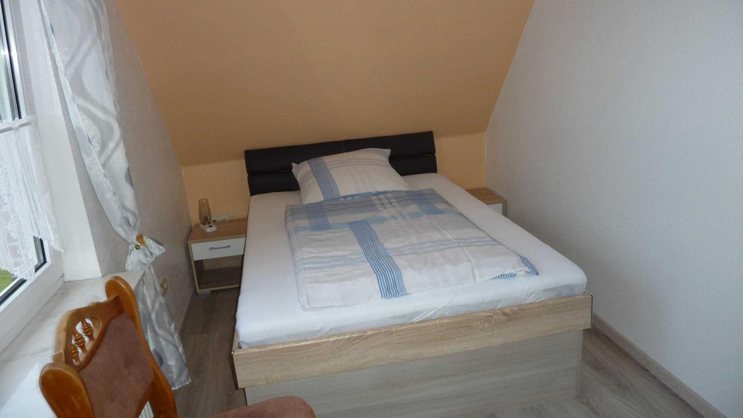 Two-Bedroom Apartment with Shower photo 3