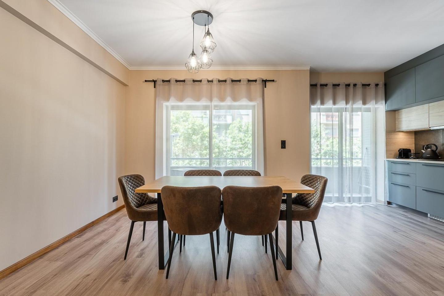 Apartment photo 2