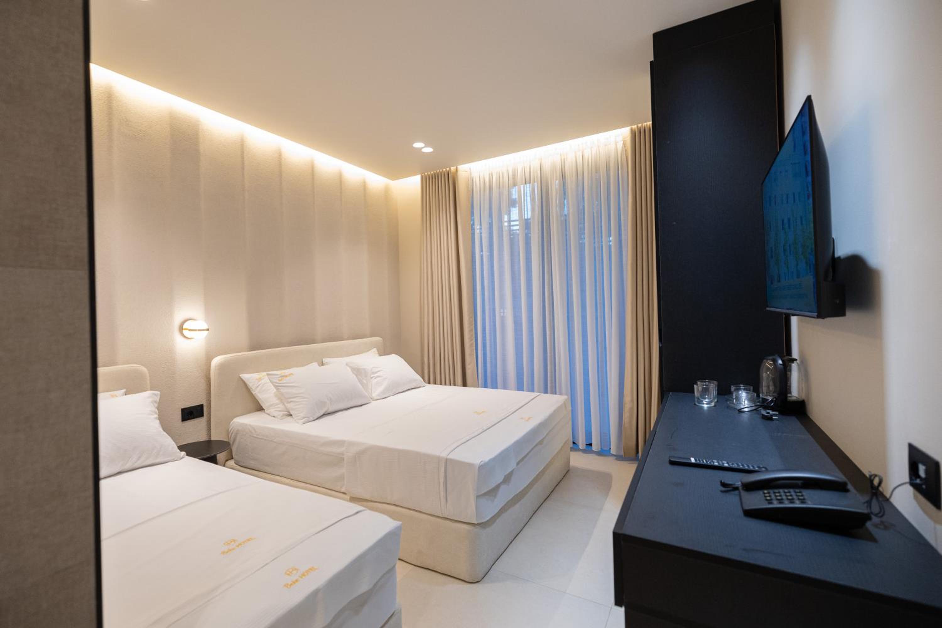 Luxury Triple Room