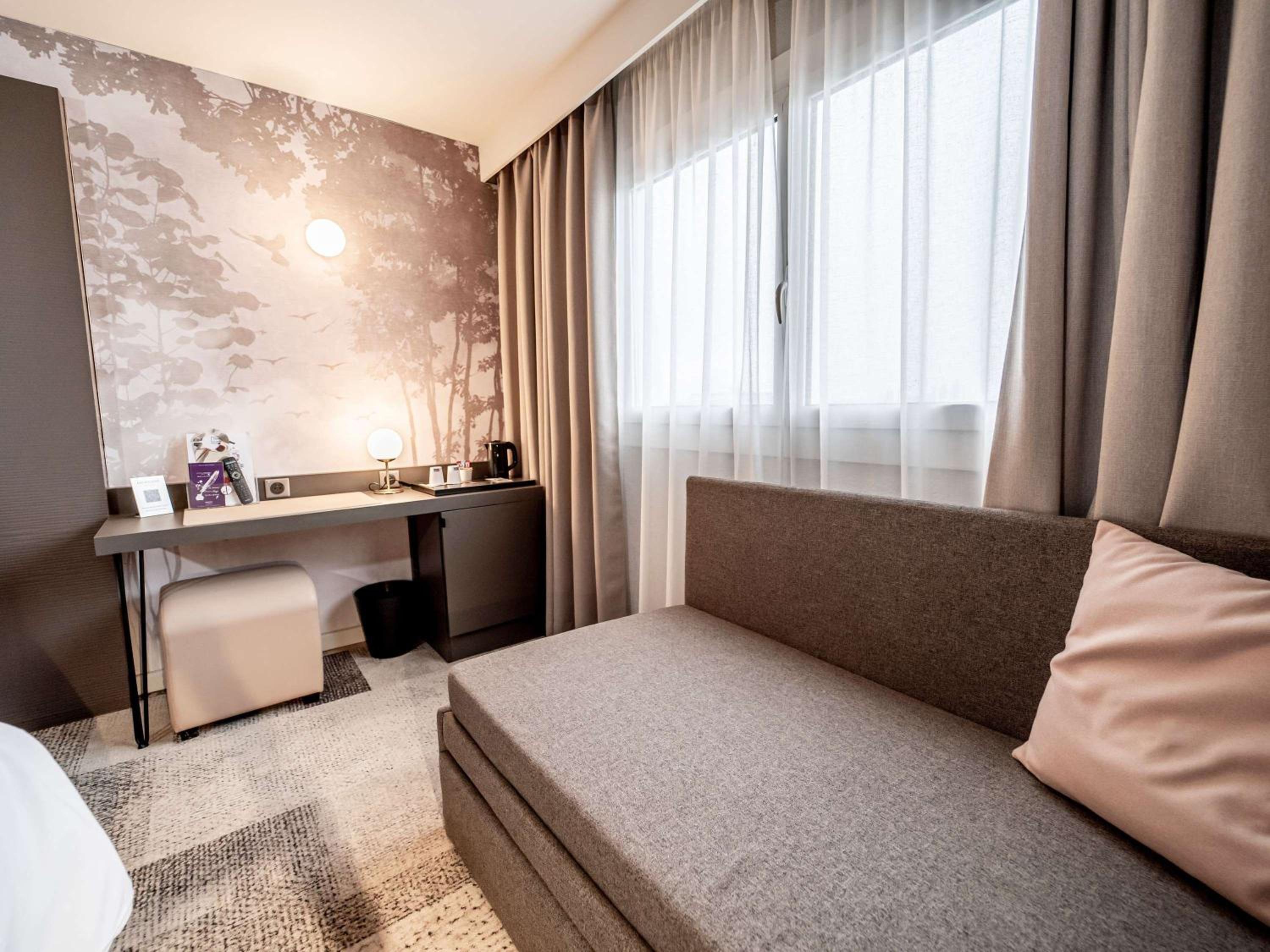 Superior Double Room with Sofa Bed photo 2