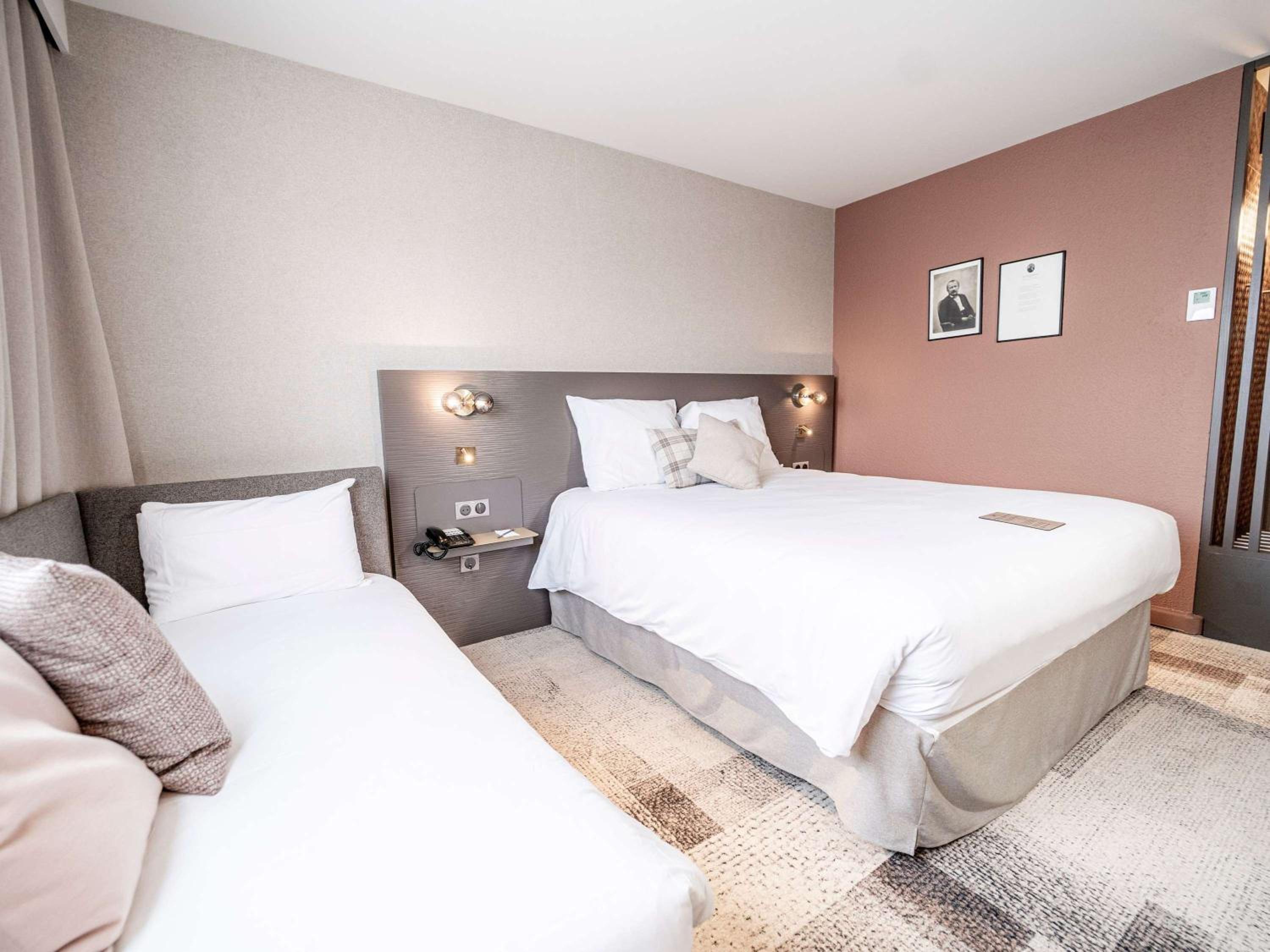 Superior Double Room with Sofa Bed photo 2