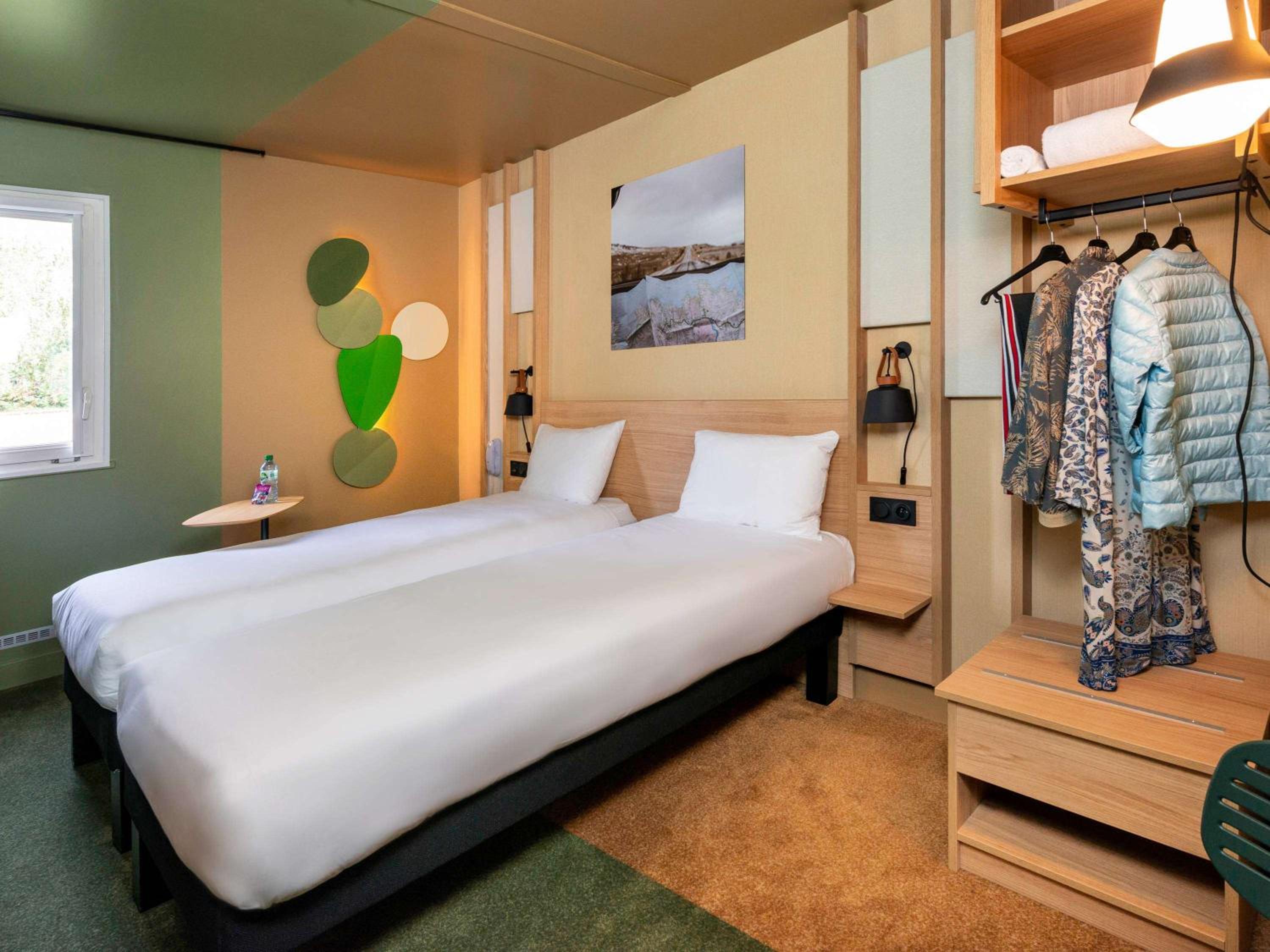 Standard Twin Room - Photo 1