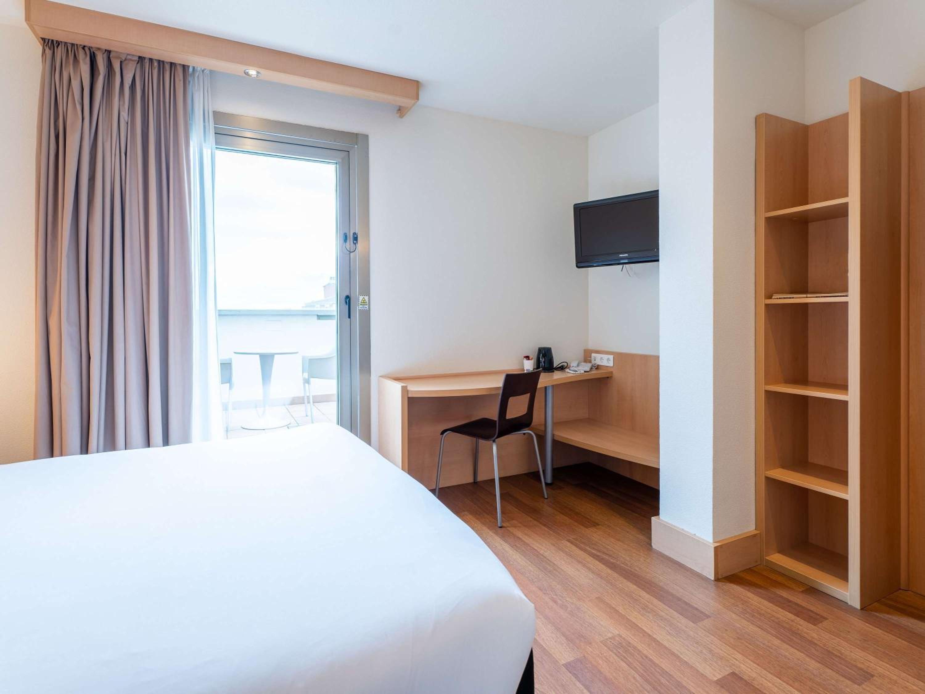 Room with Terrace - Photo 1