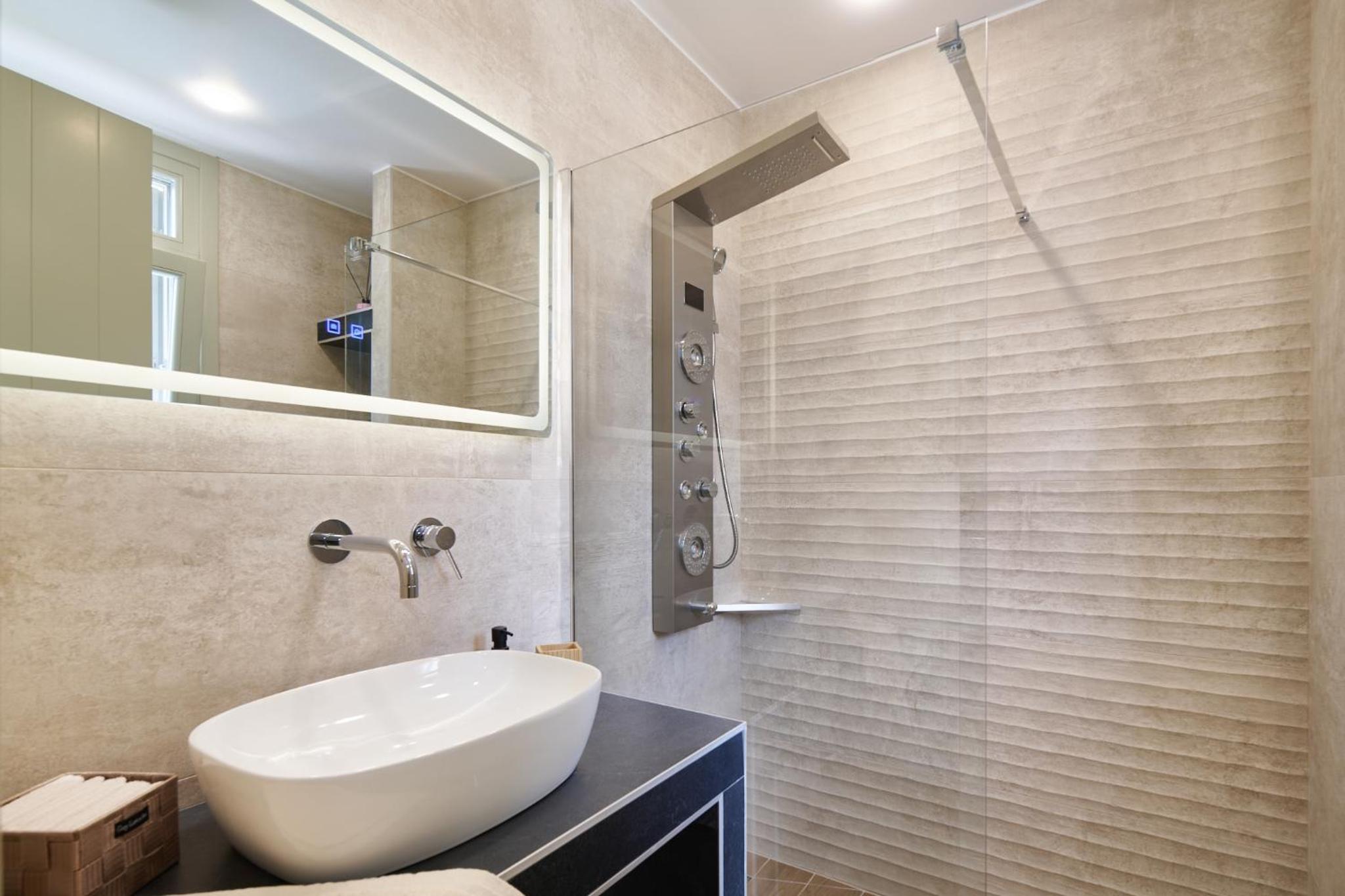 King Suite with Sea View photo 3