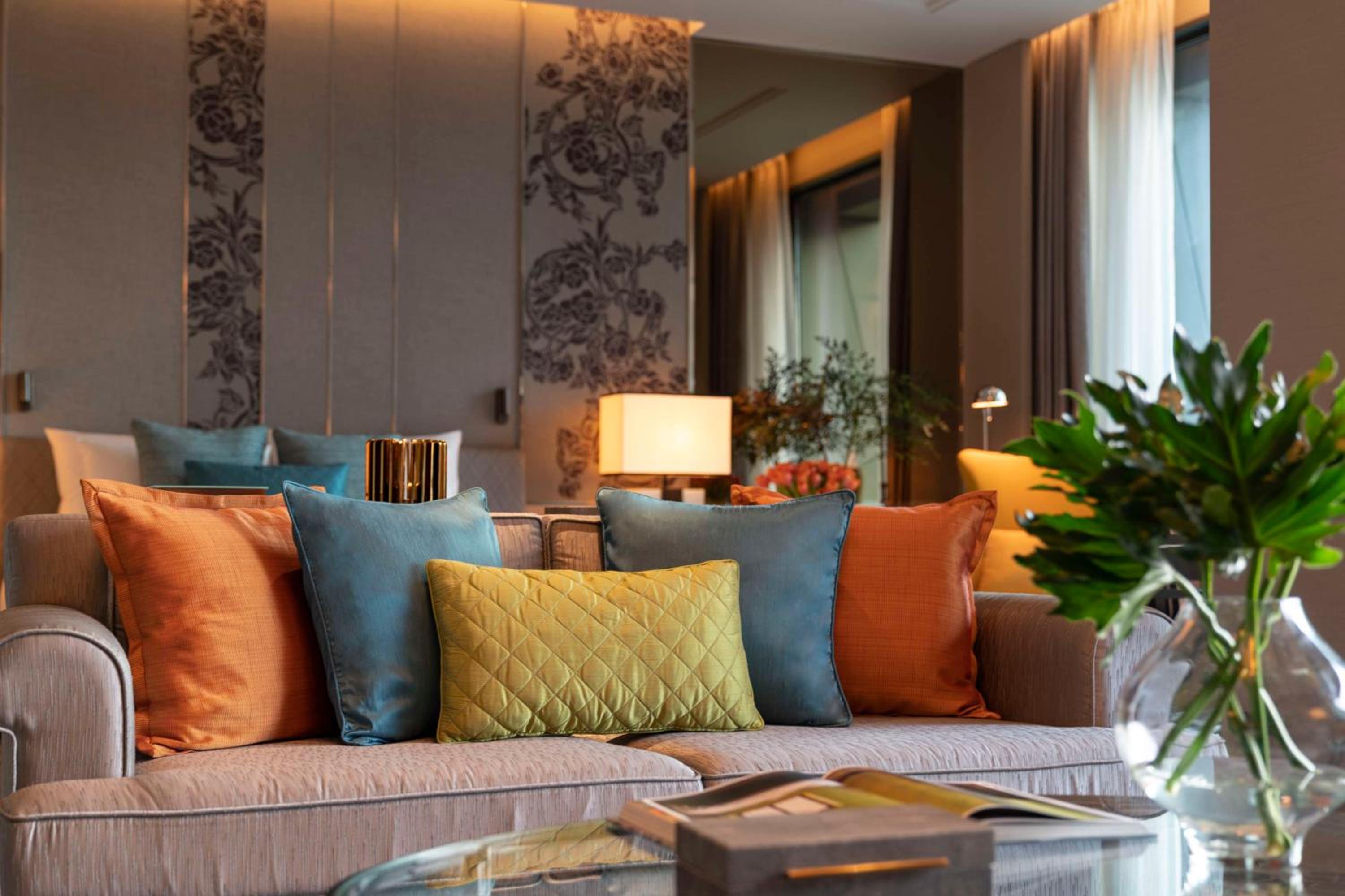 Executive Club Twin Room