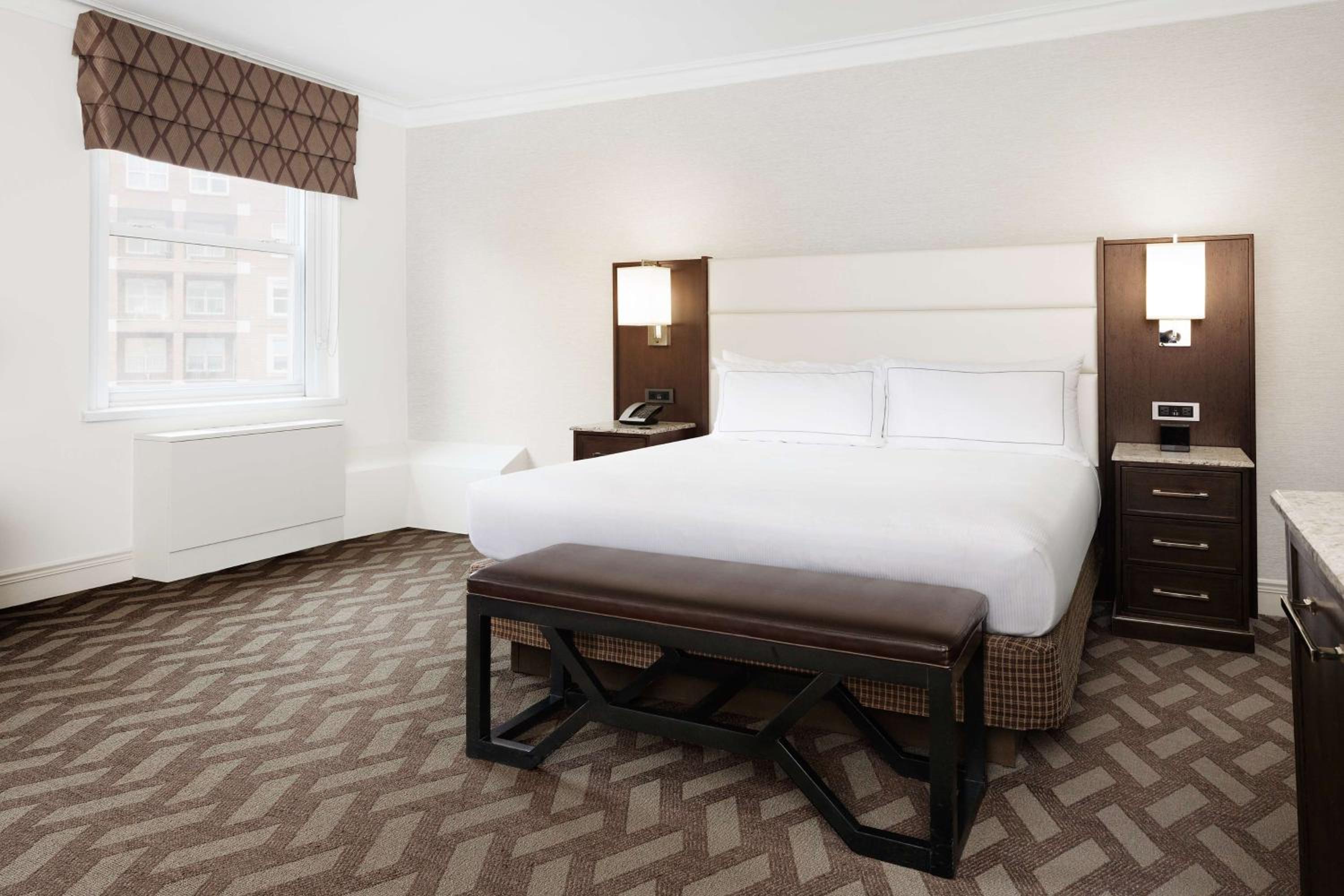 King Studio Suite with Sofa Bed - Photo 3