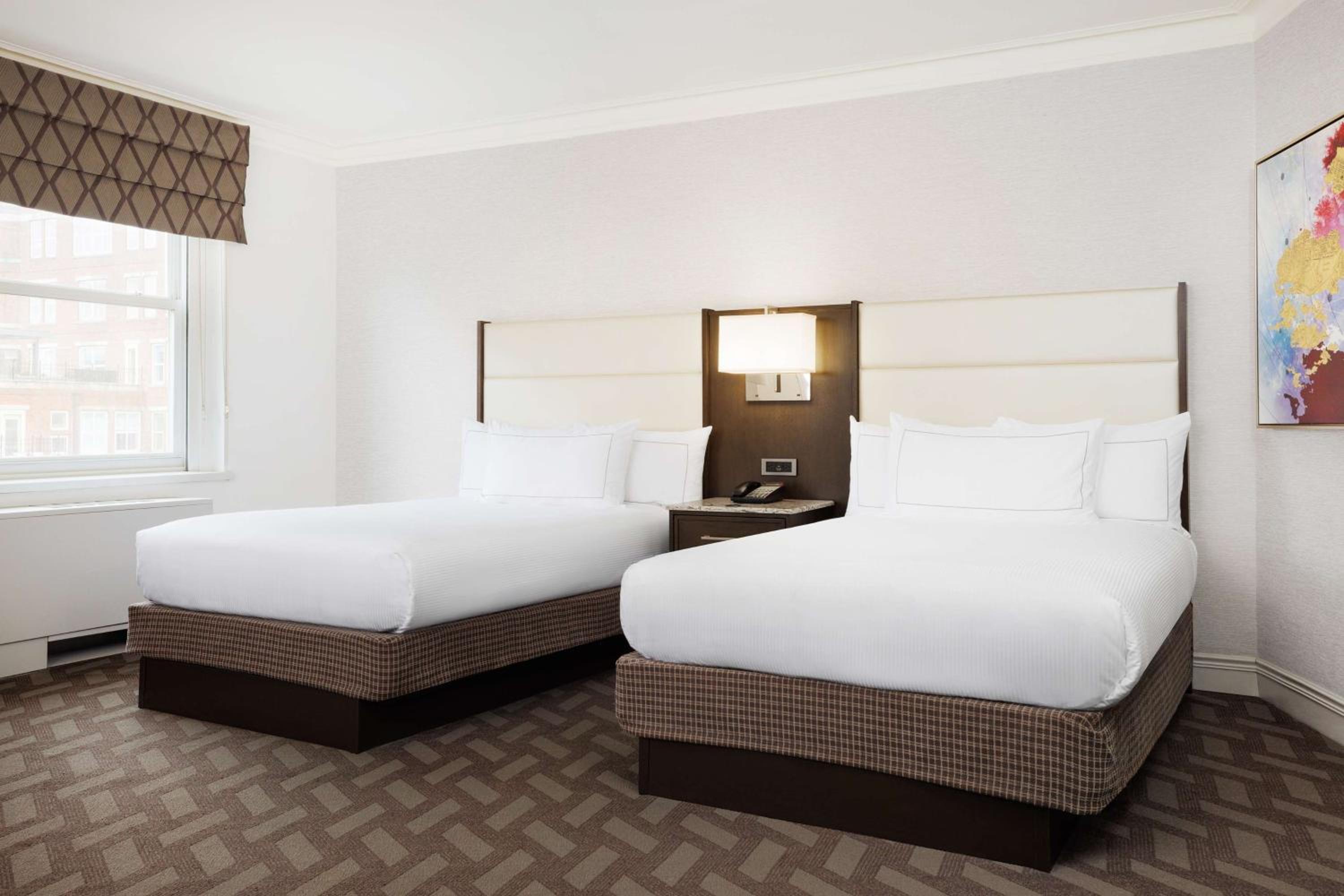 Deluxe Double Room with Two Double Beds - Photo 6