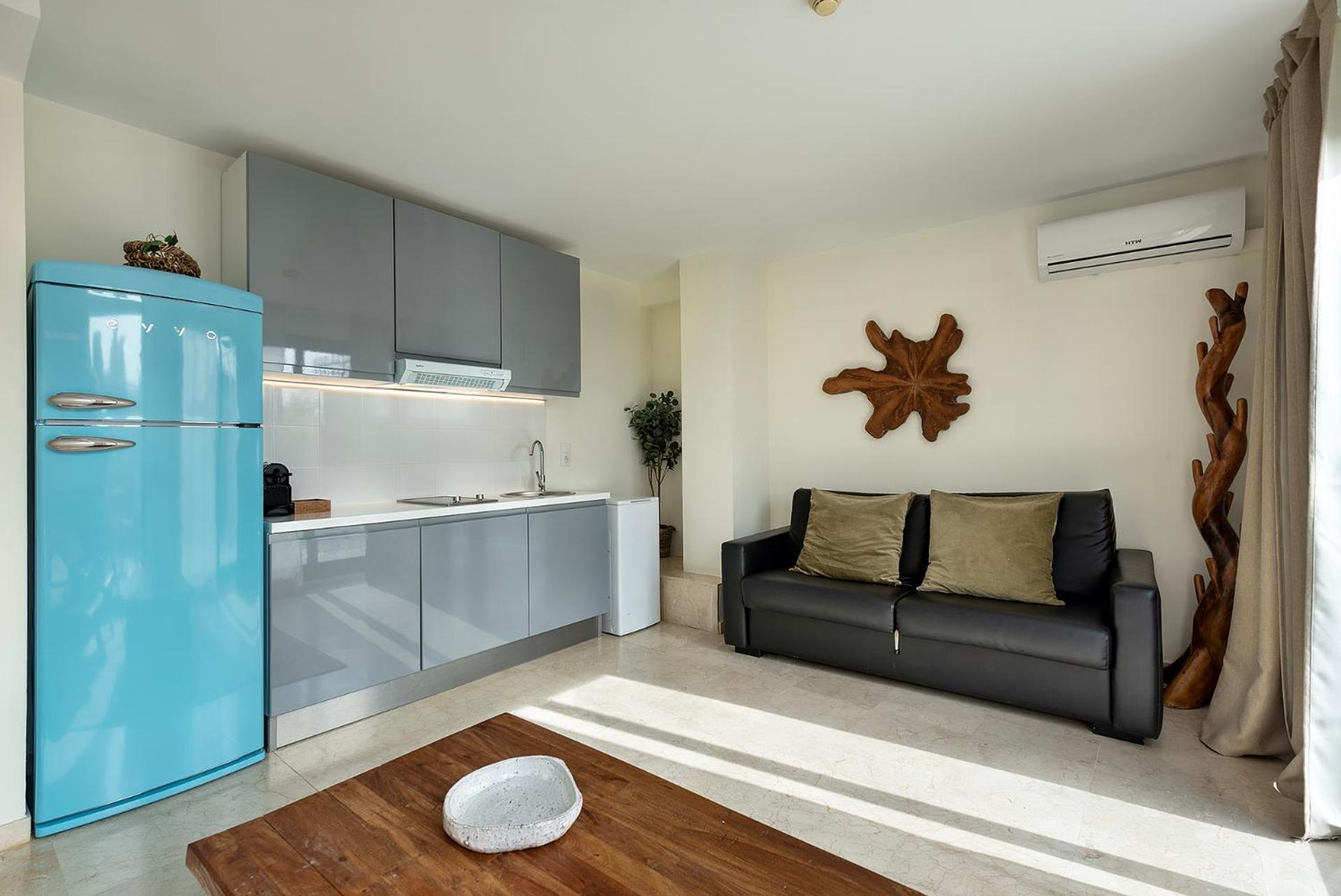 Penthouse Apartment photo 2