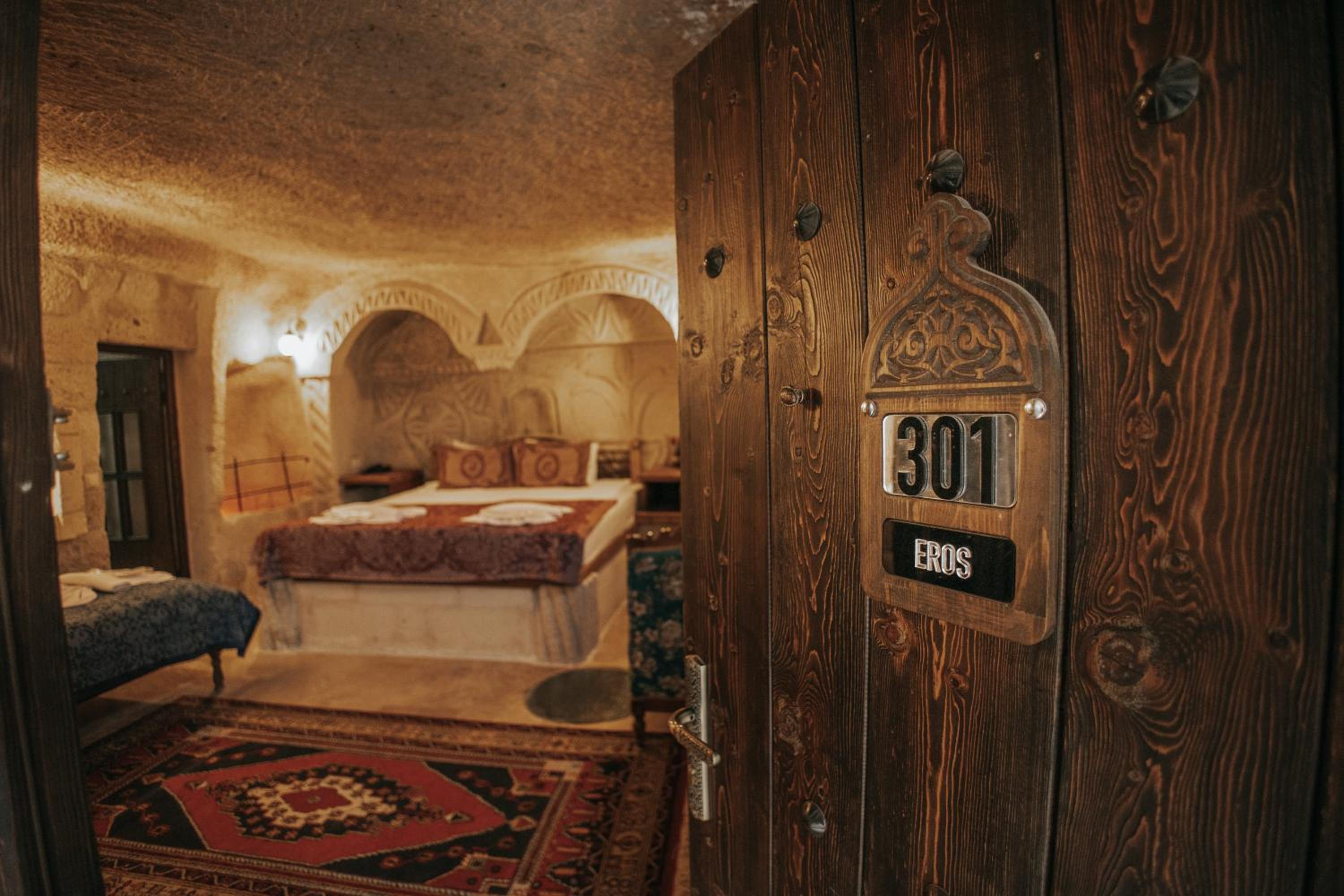 Family Cave Suite - Photo 1