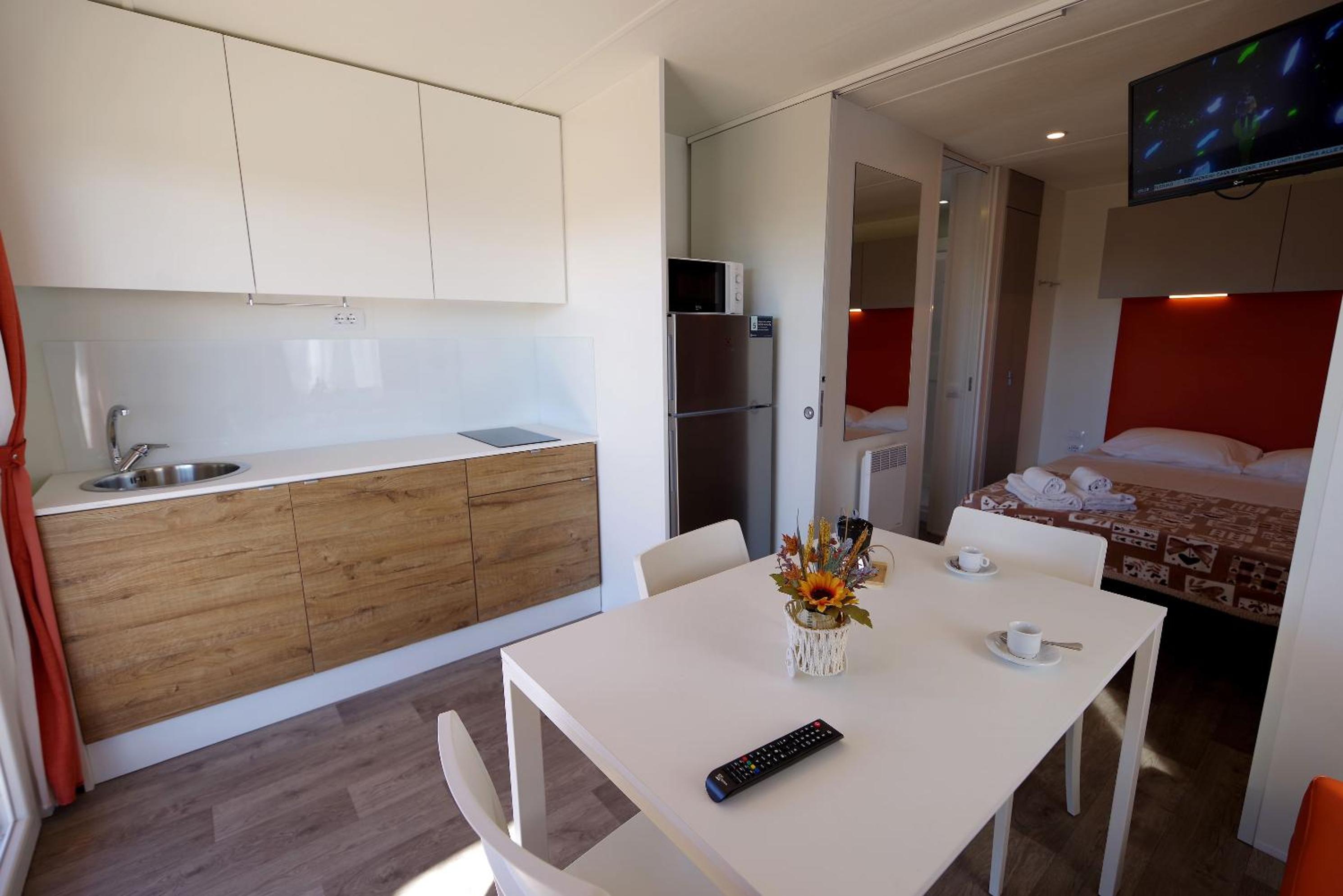 Deluxe Room - Photo 3