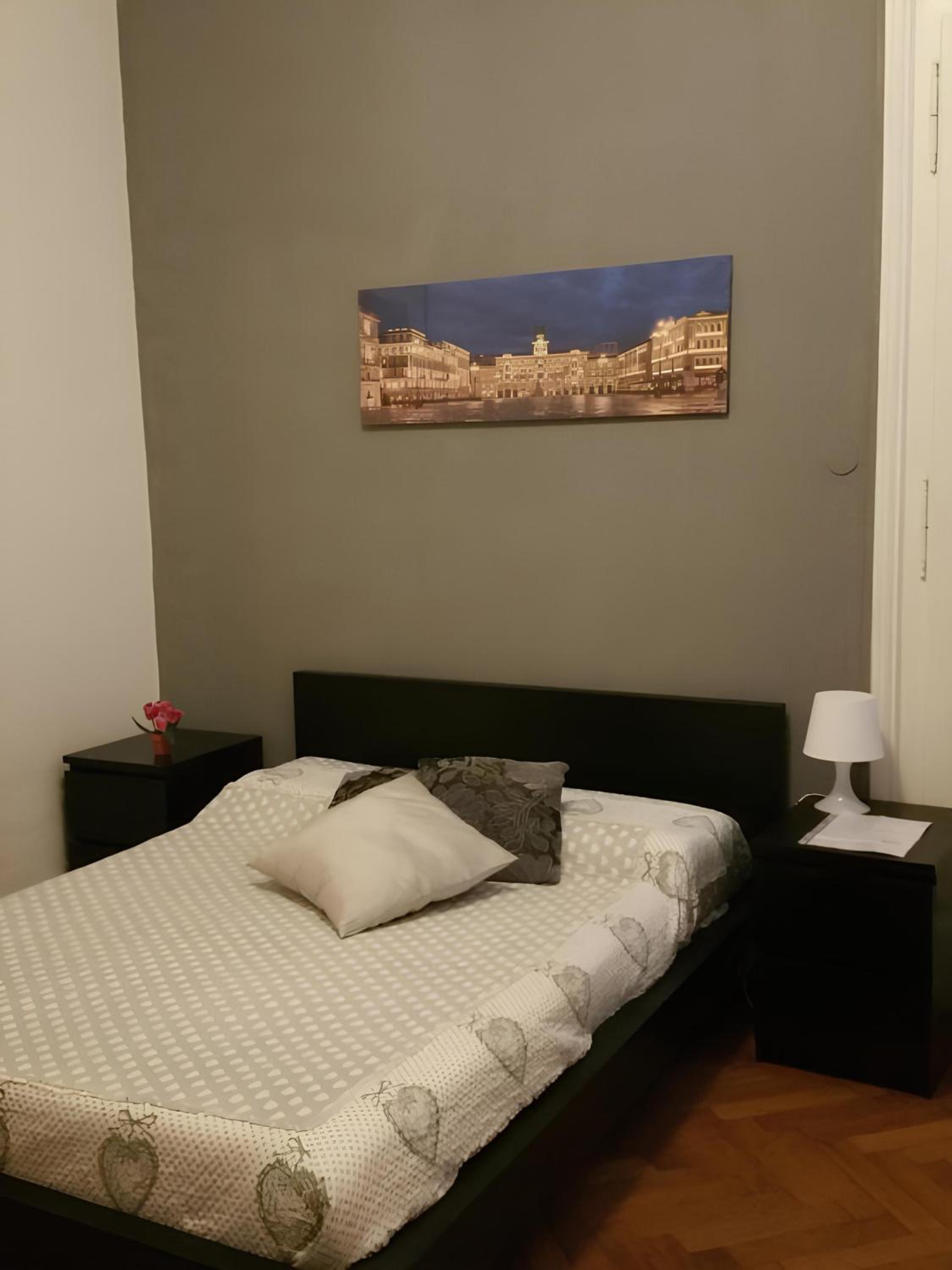 Double Room with Private Bathroom - Photo 7