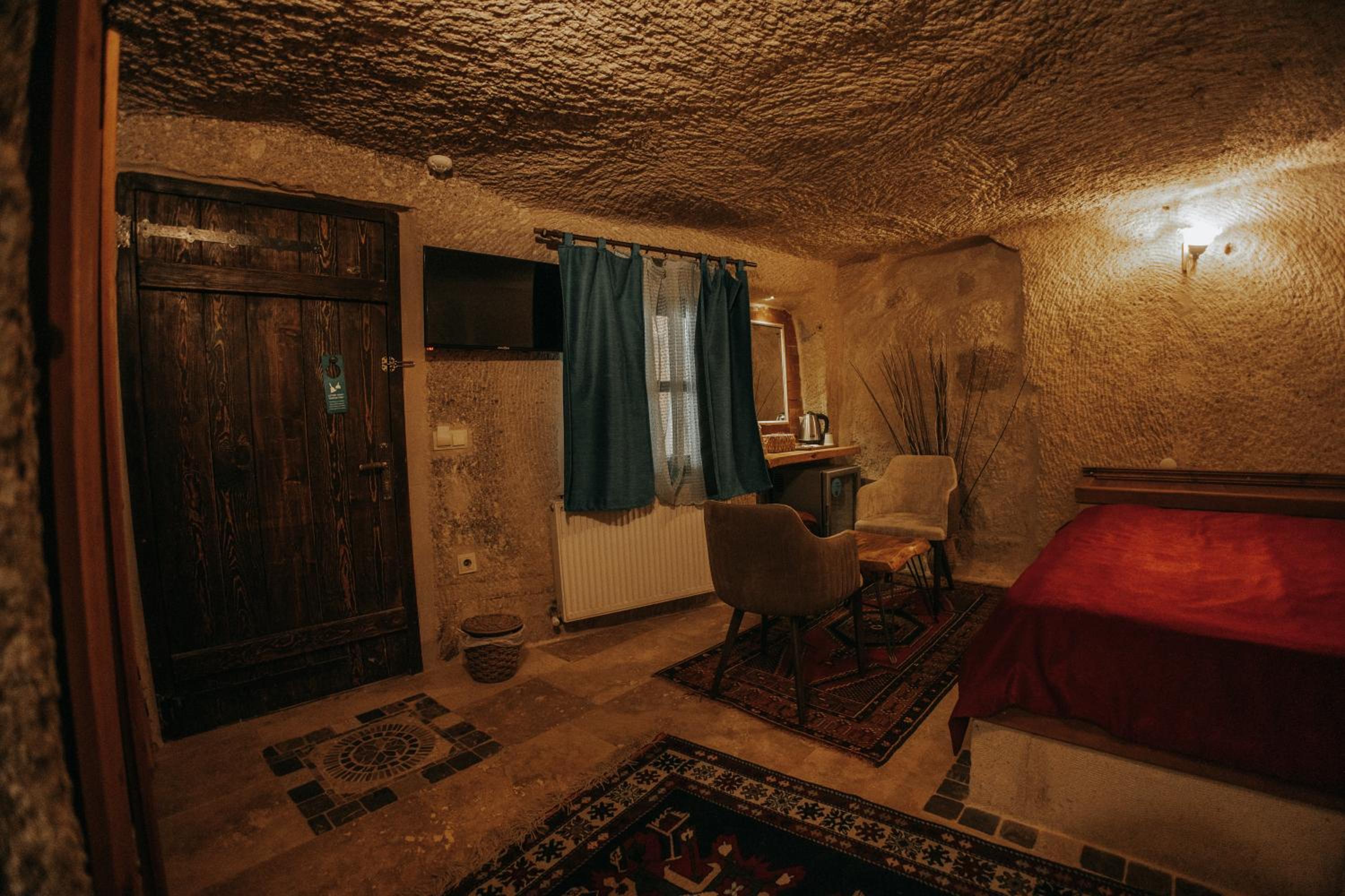 Deluxe Cave Room - Photo 6