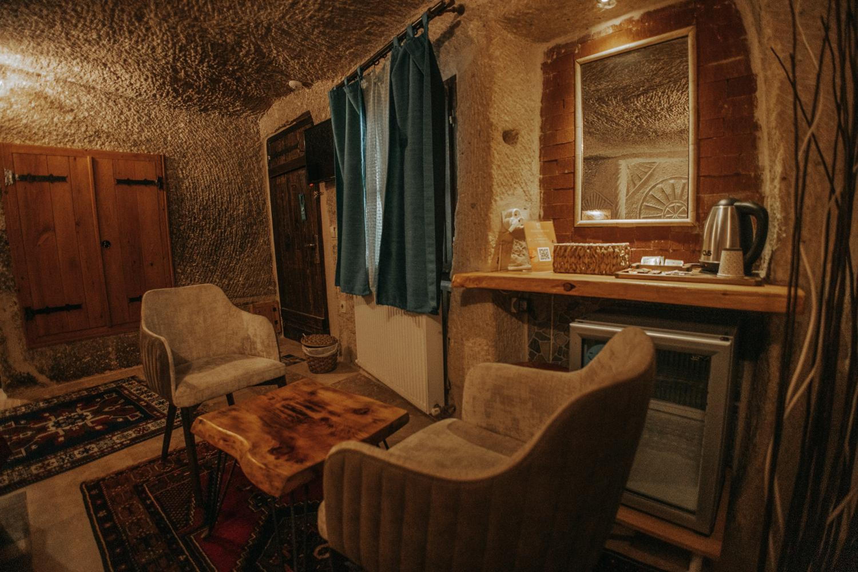 Deluxe Cave Room - Photo 5