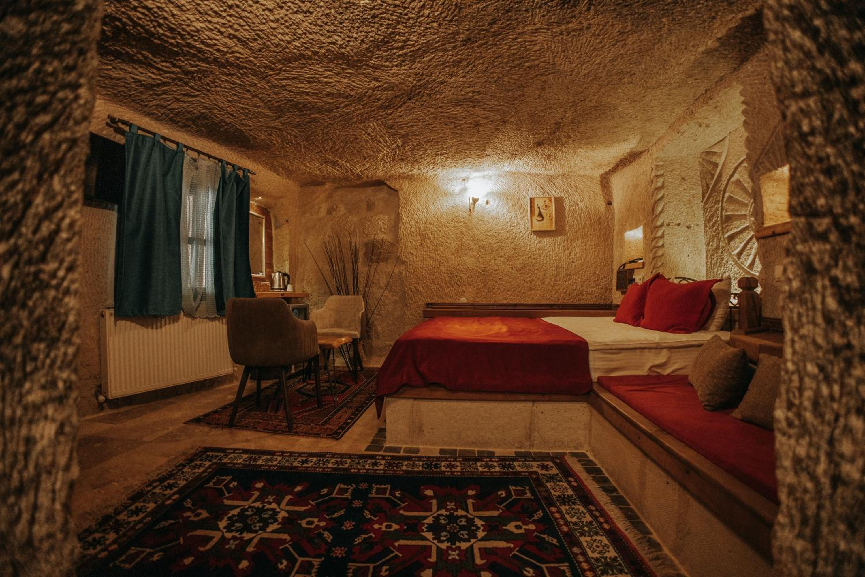 Deluxe Cave Room - Photo 7