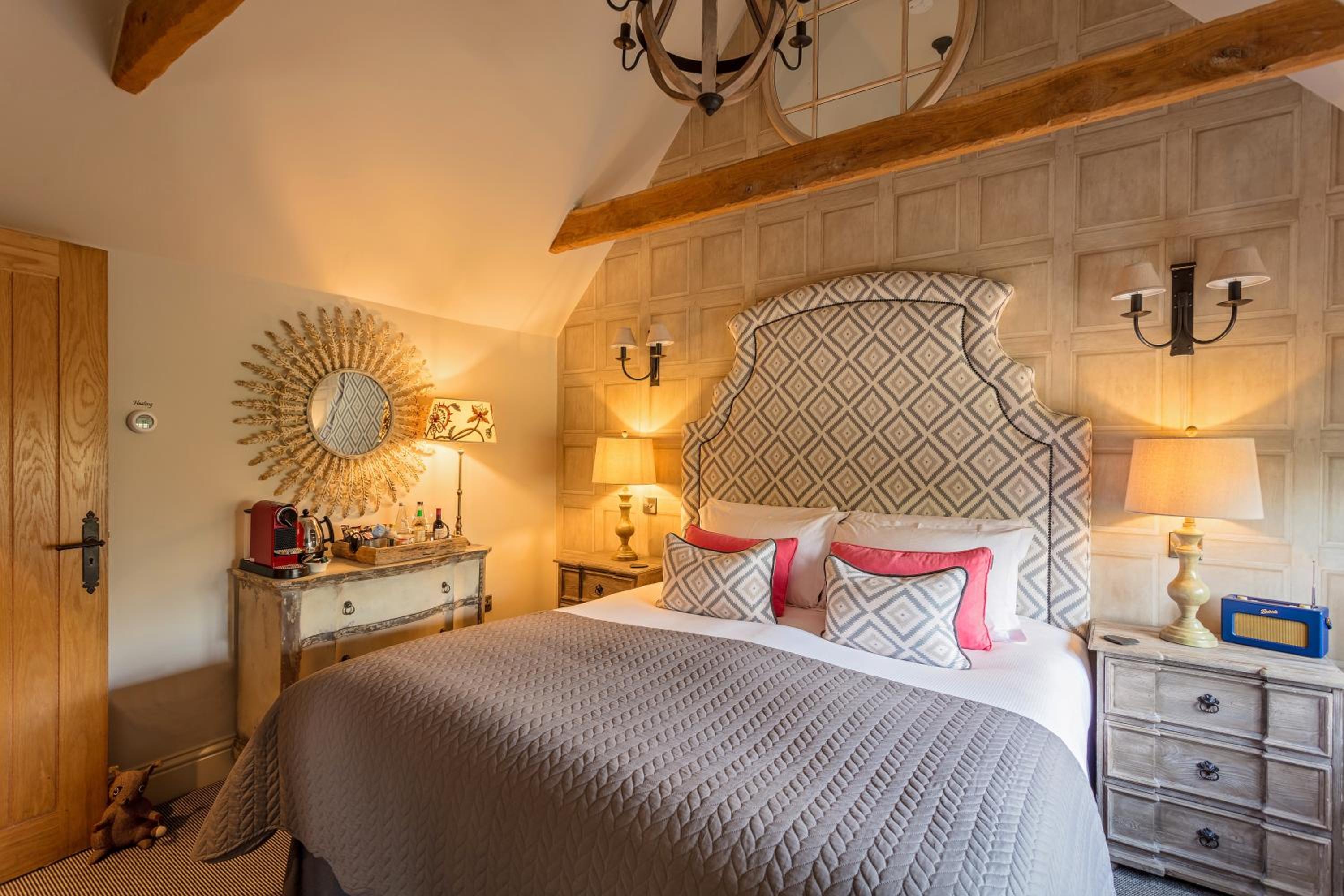 Deluxe Double Room with Shower