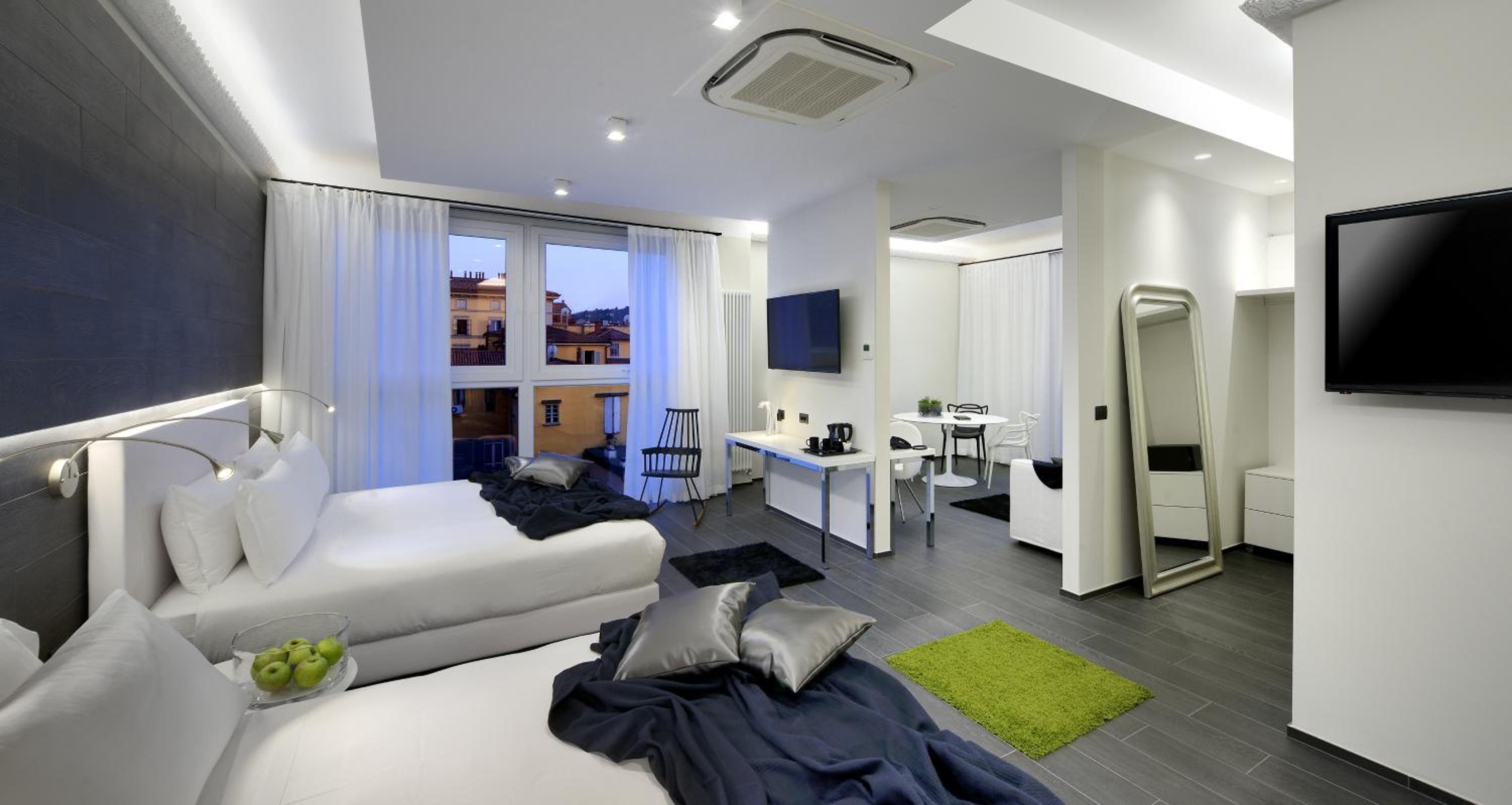 Relax in this stylish and spacious hotel retreat!