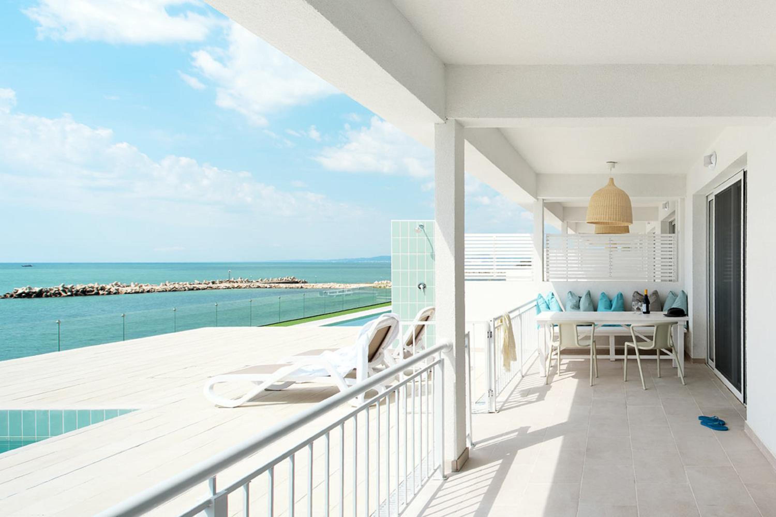Two-Bedroom Apartment with Private Pool (3 Adults) - Photo 2