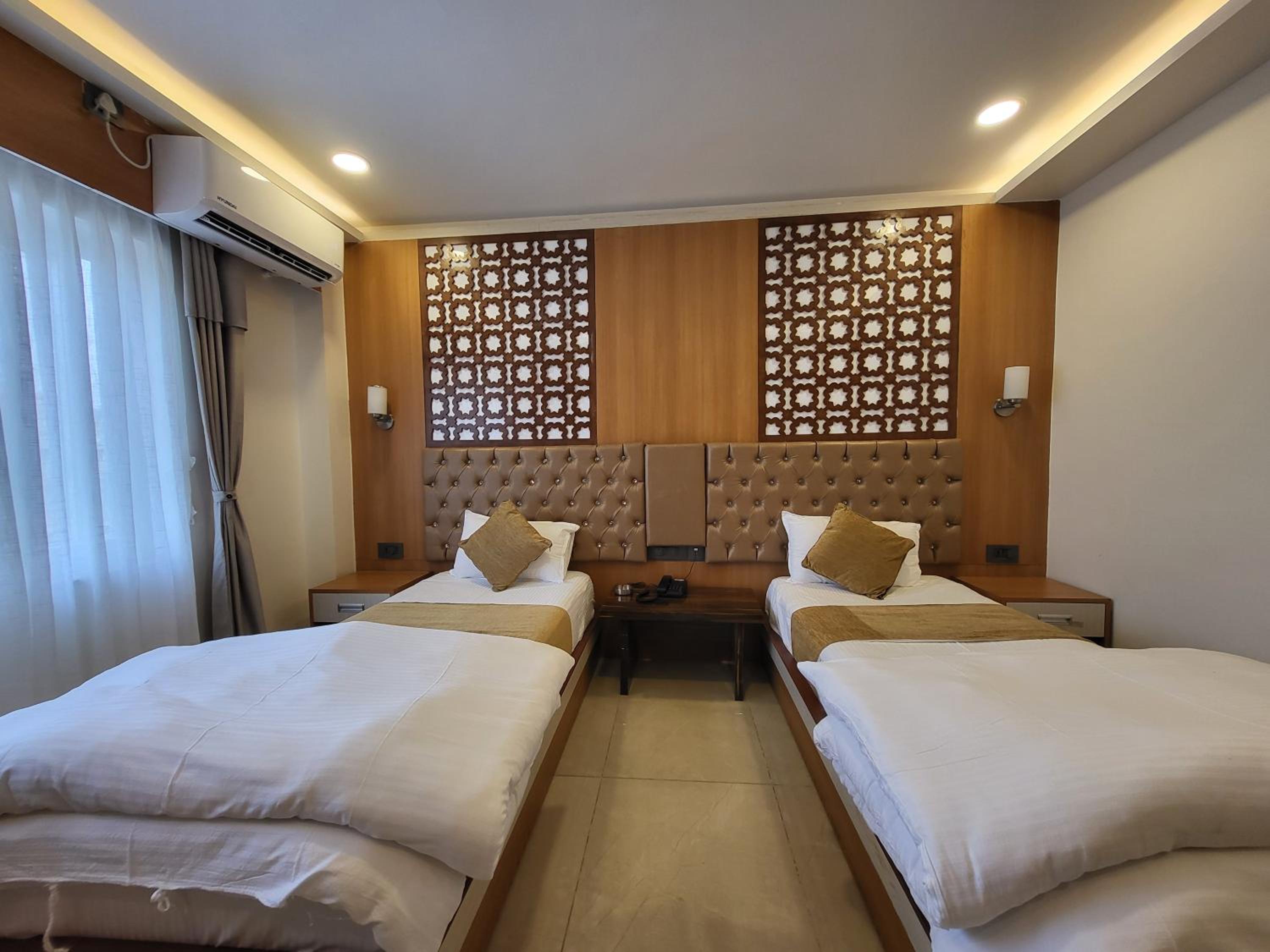 Twin Room with Balcony