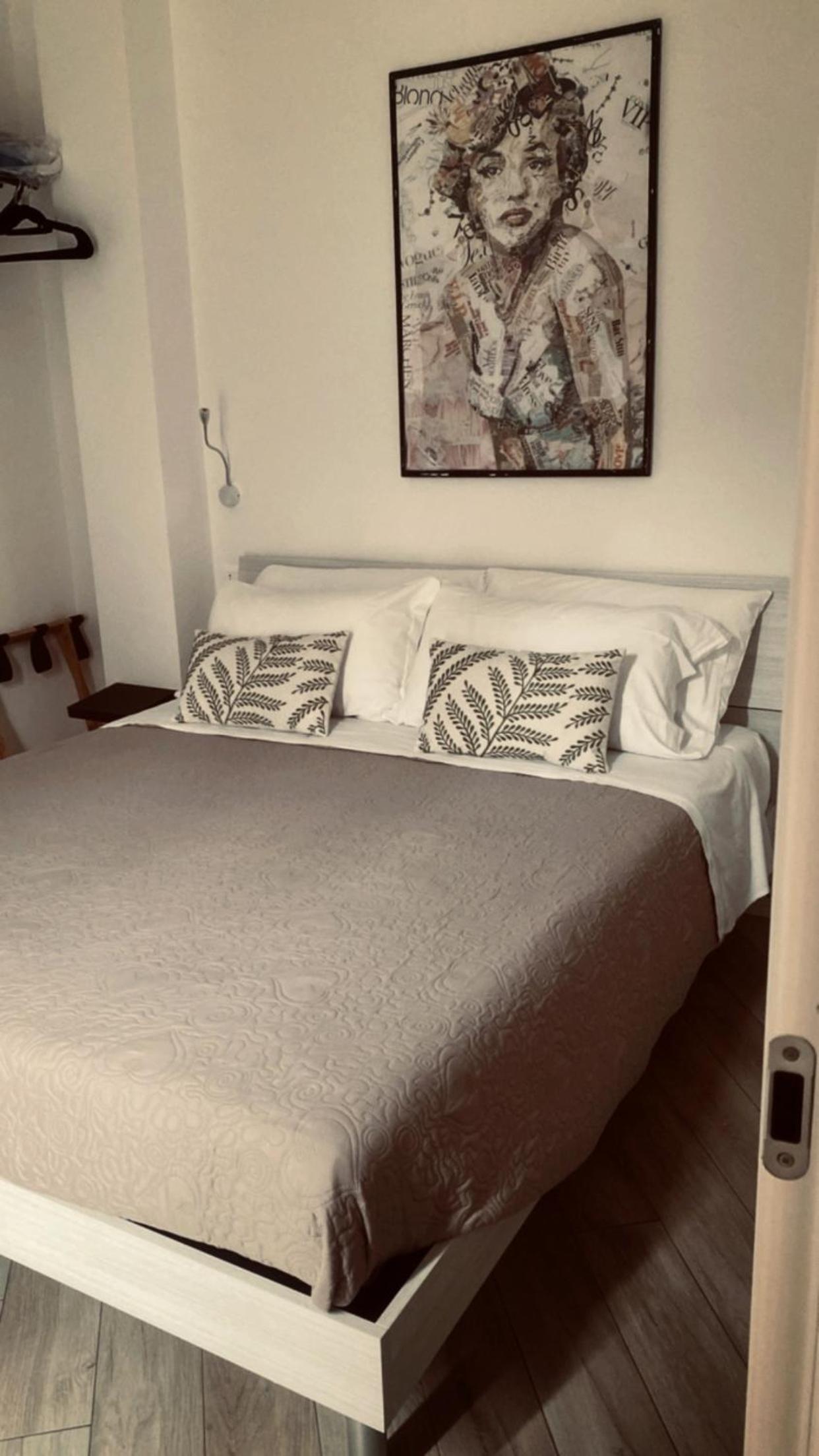 Double Room with Private Bathroom photo 1