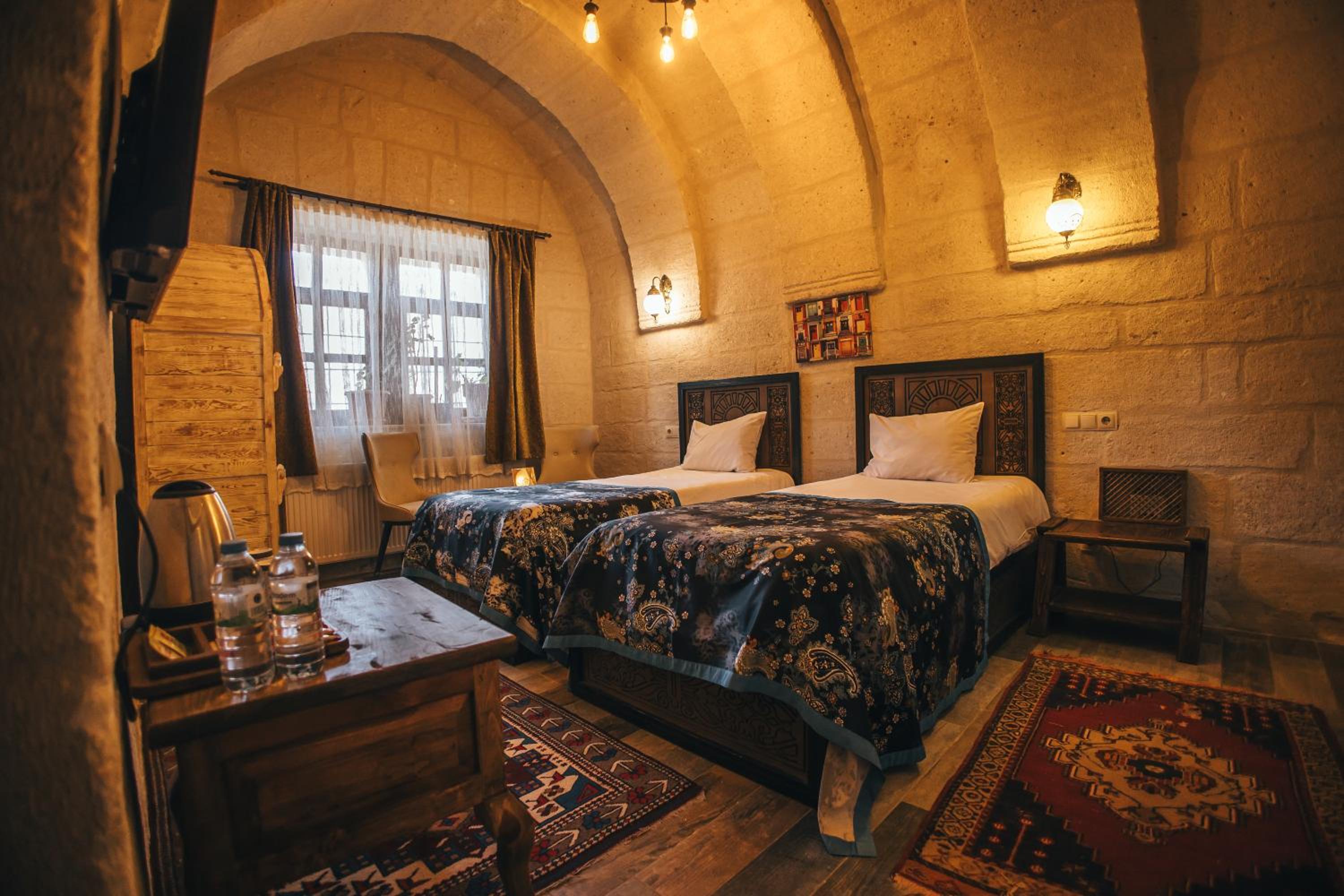 Deluxe Arch Twin Room - Photo 7