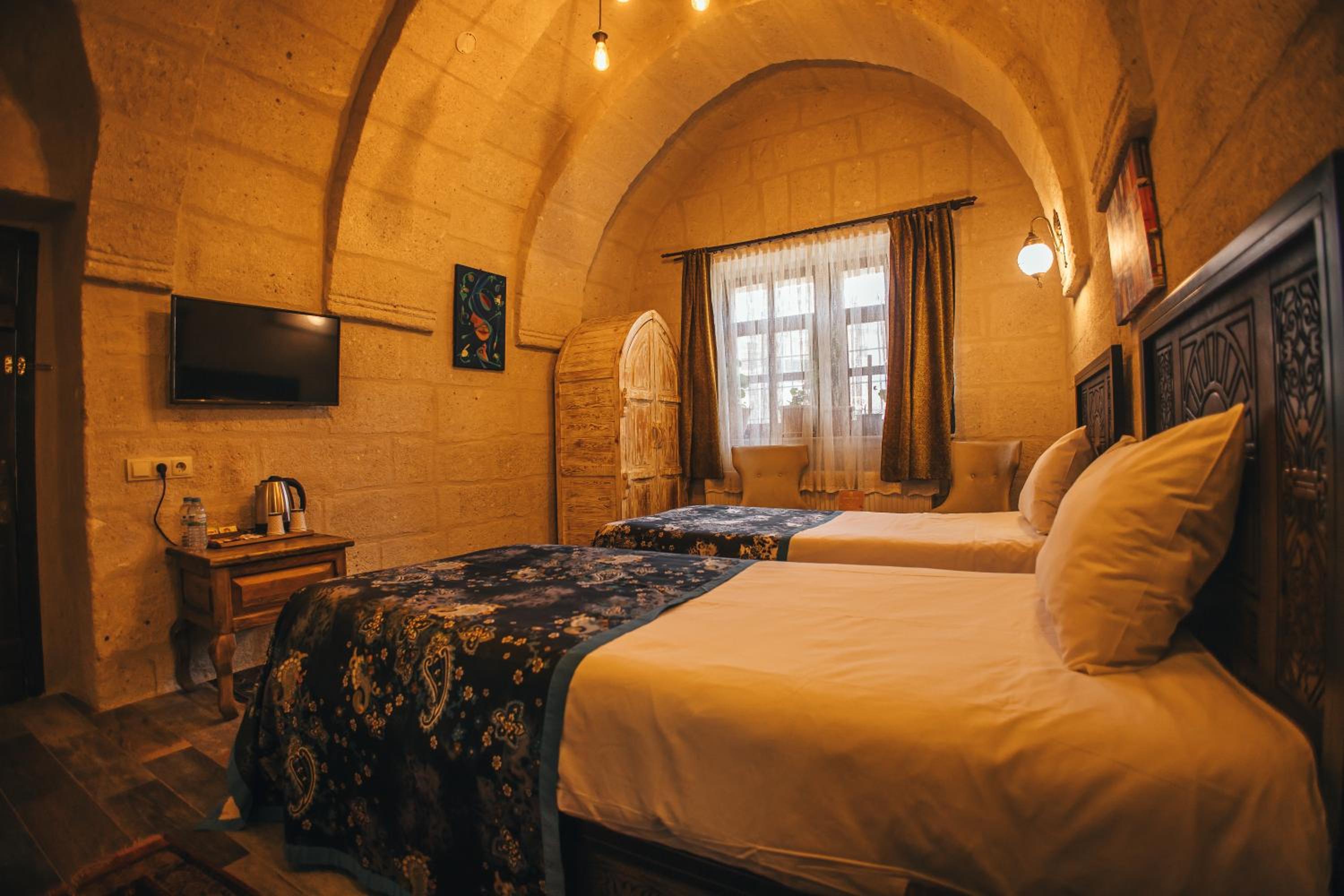 Deluxe Arch Twin Room - Photo 4