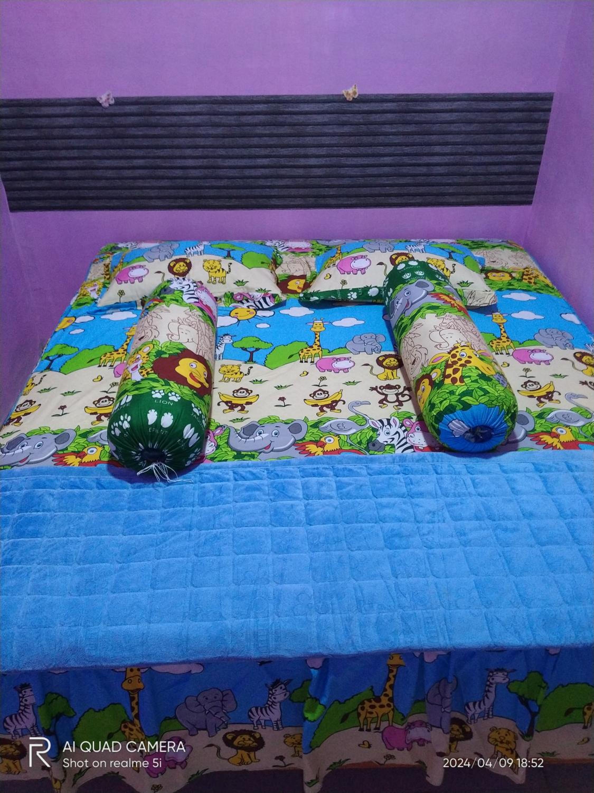 Deluxe Room (2 Adults + 1 Child) photo 1