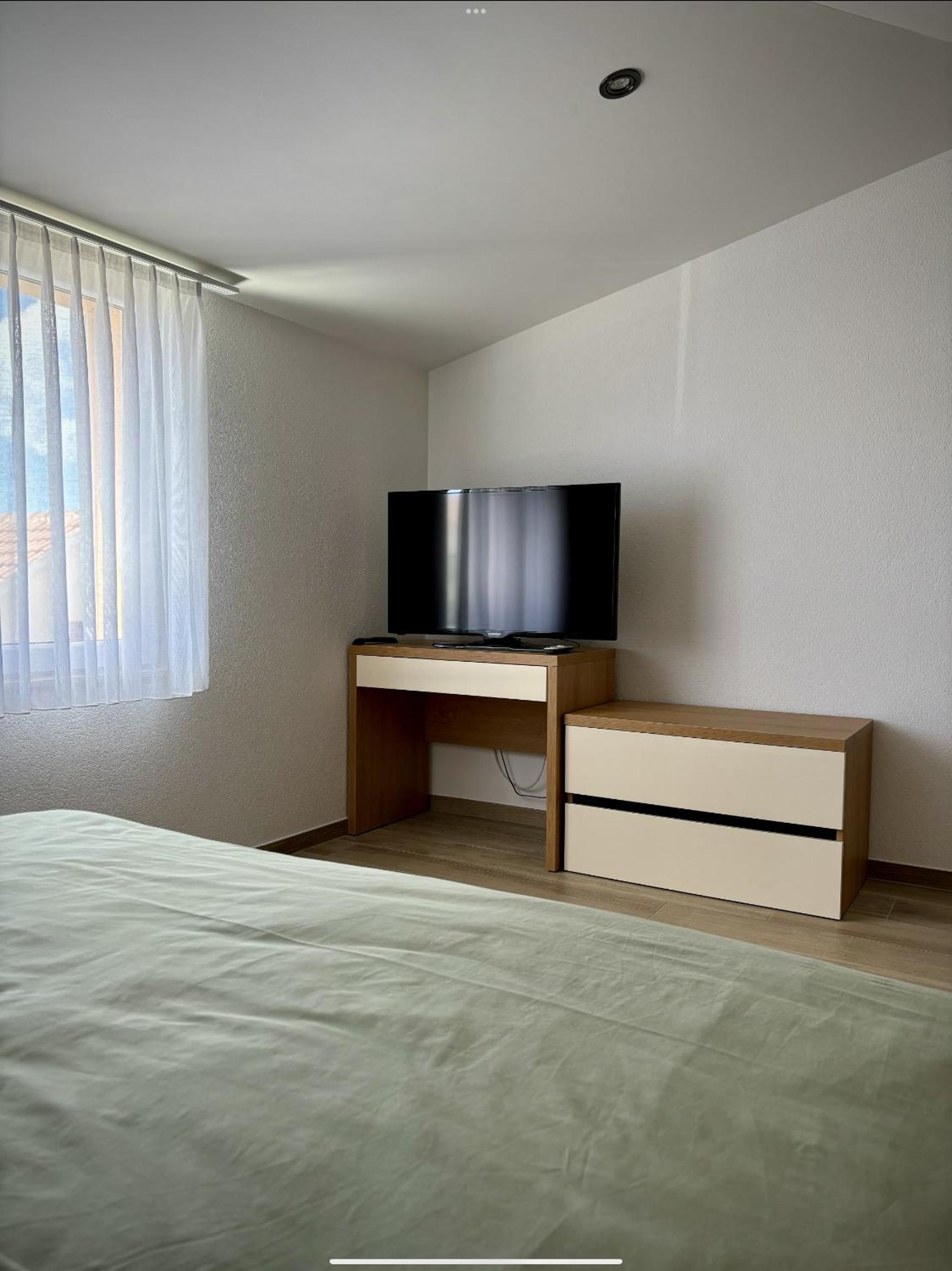 Three-Bedroom Apartment photo 3