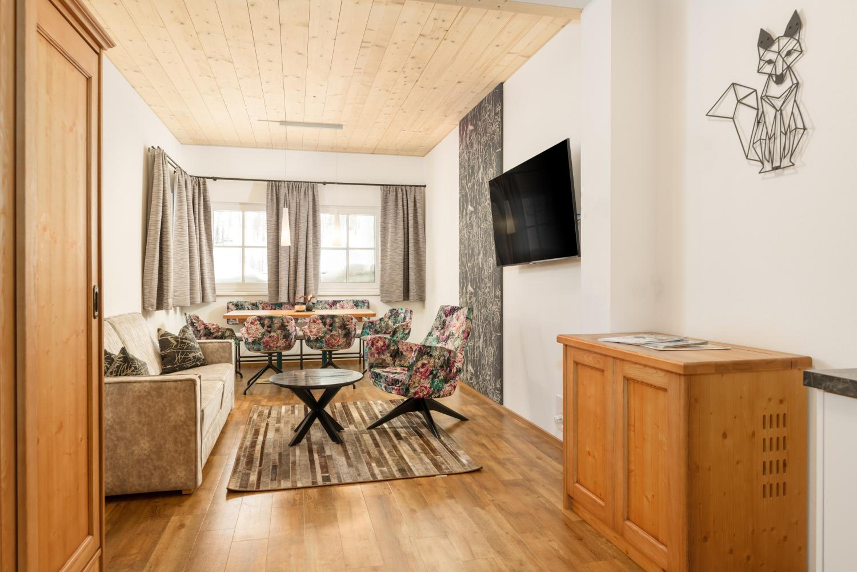 Two-Bedroom Apartment (4-6 Adults) photo 1
