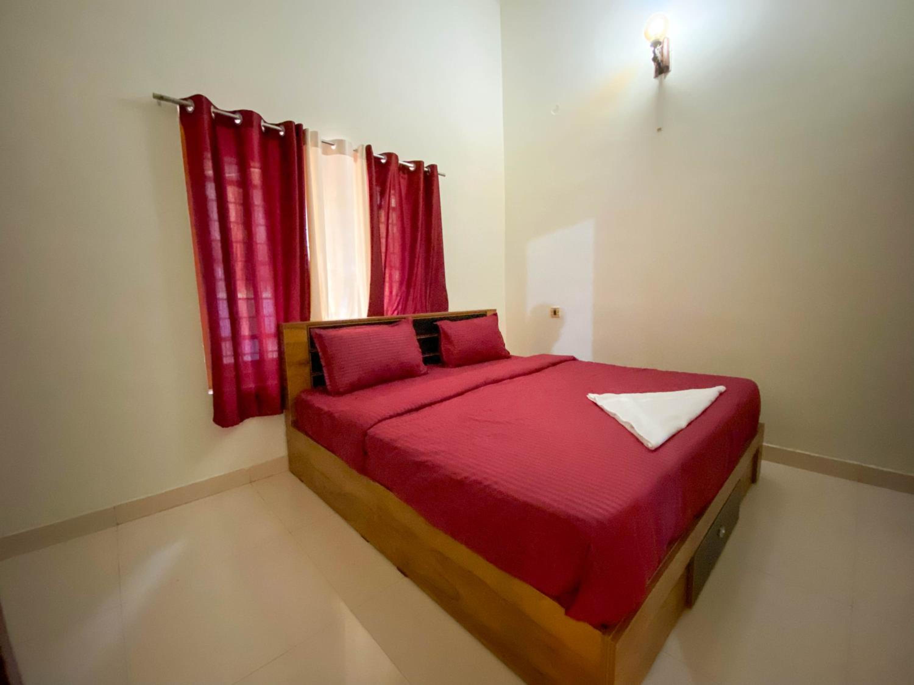 Three-Bedroom House photo 1
