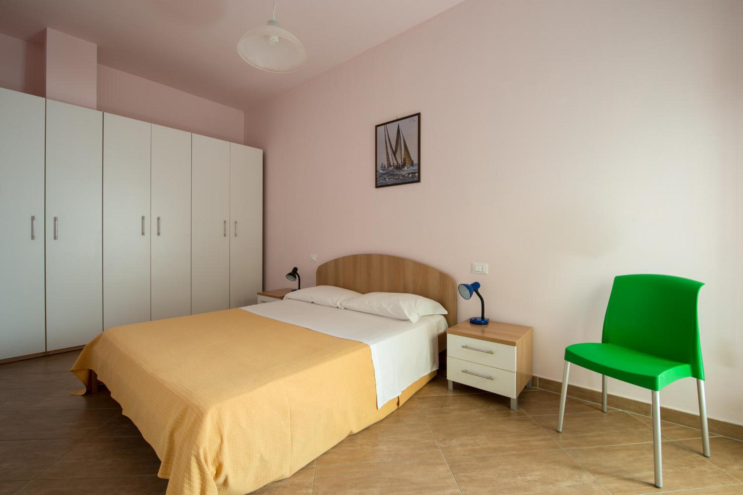 Large Two-Bedroom Apartment photo 2