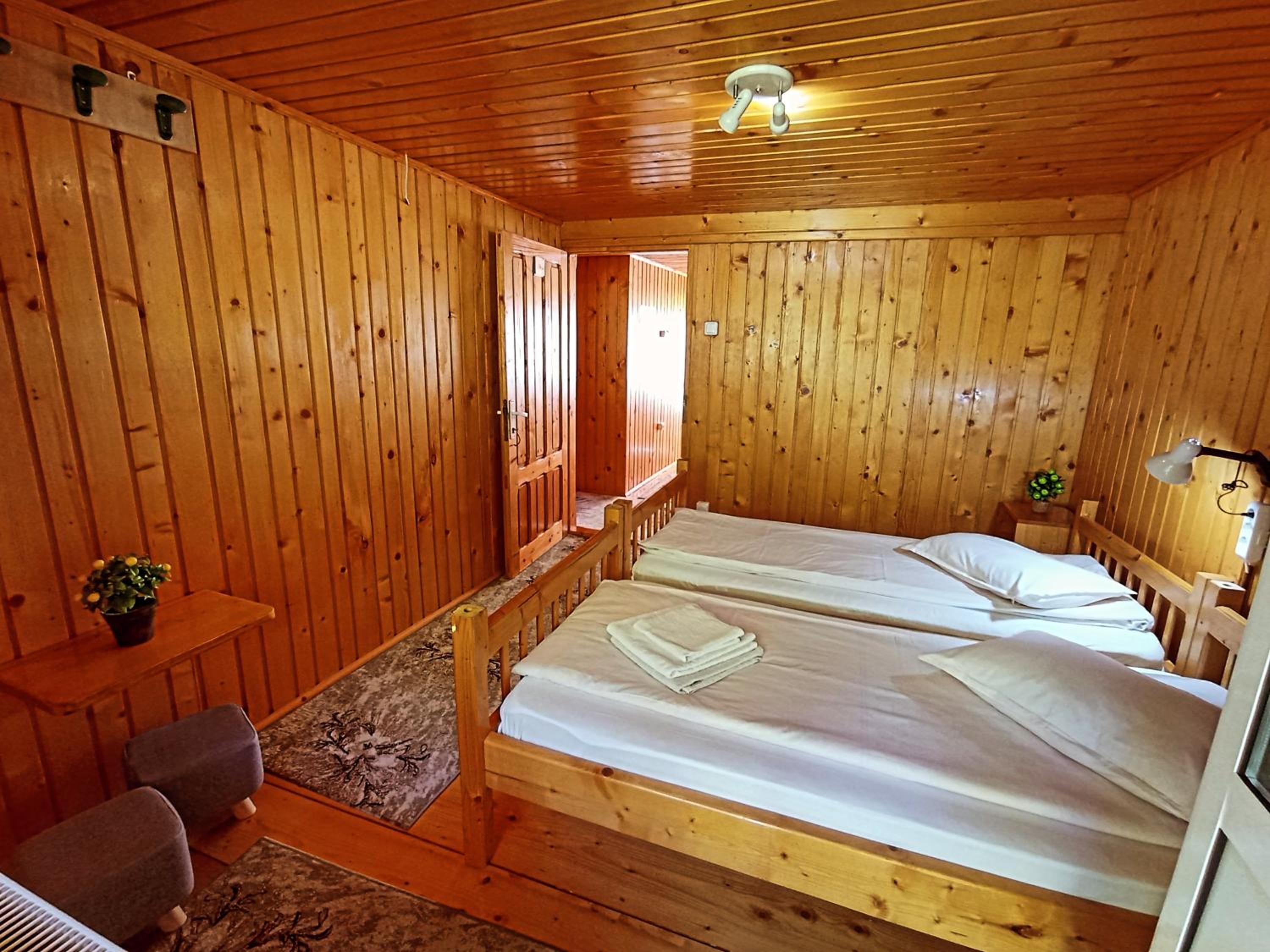 Double Room with Balcony - Photo 2