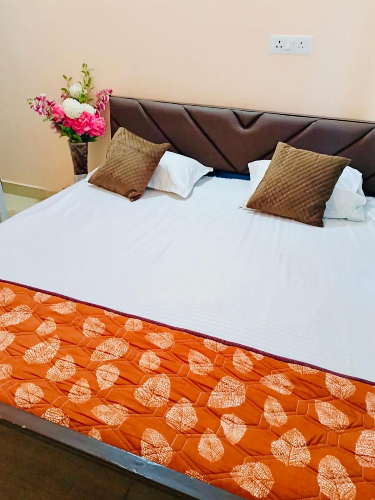 Single Room With Shared Bathroom